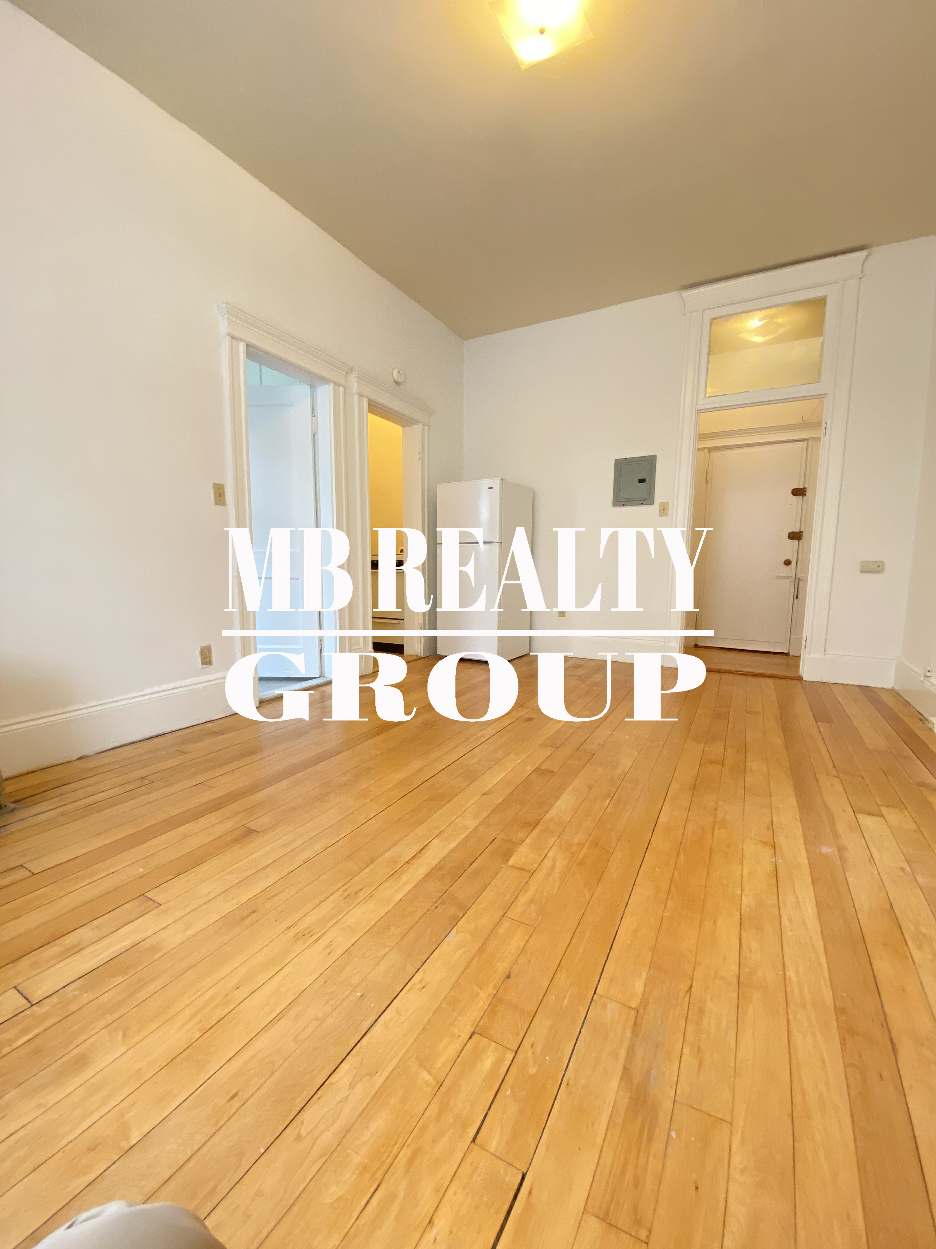 Studio bed, 1 bath apartment for rent at 46 Westland Ave Unit 1, Fenway