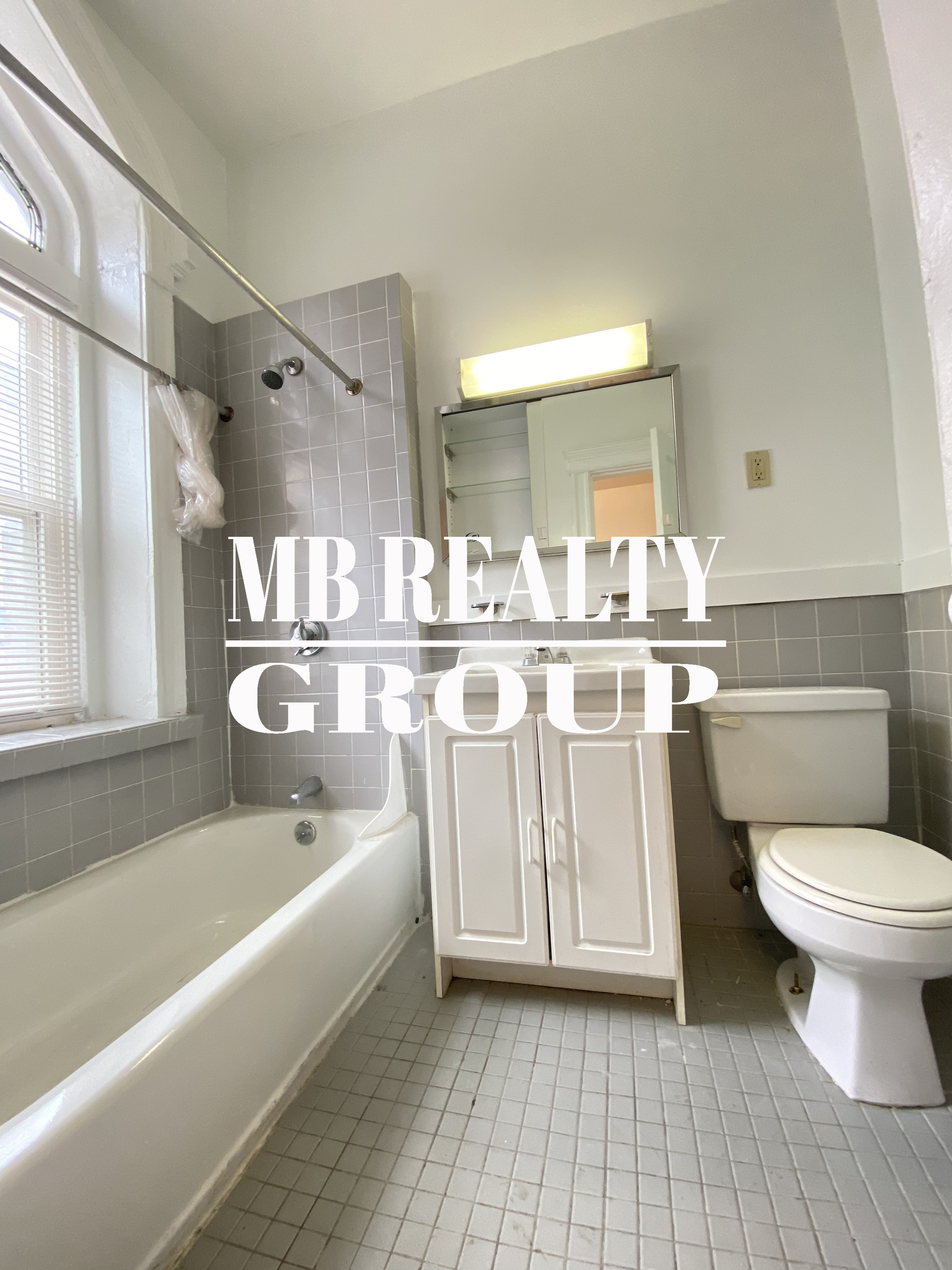Studio bed, 1 bath apartment for rent at 46 Westland Ave Unit 1, Fenway — photo 6 of 7