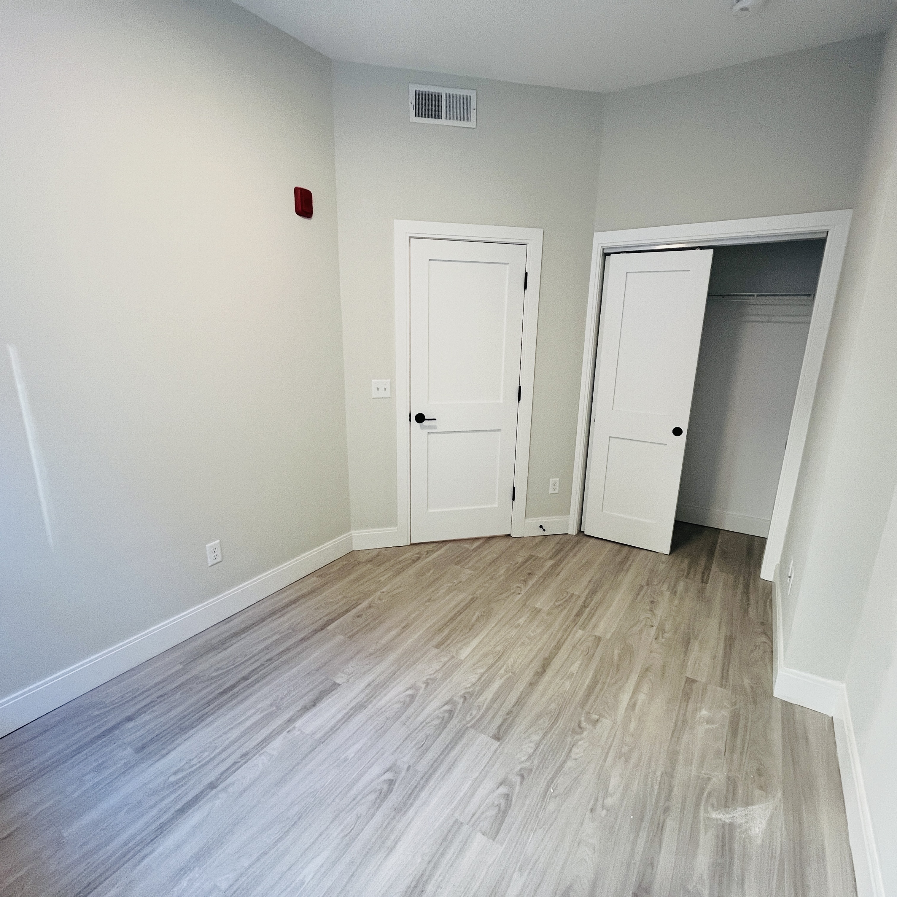 5 bed, 3 bath apartment for rent at 220 Tremont St Unit 2, Theatre District — photo 9 of 14