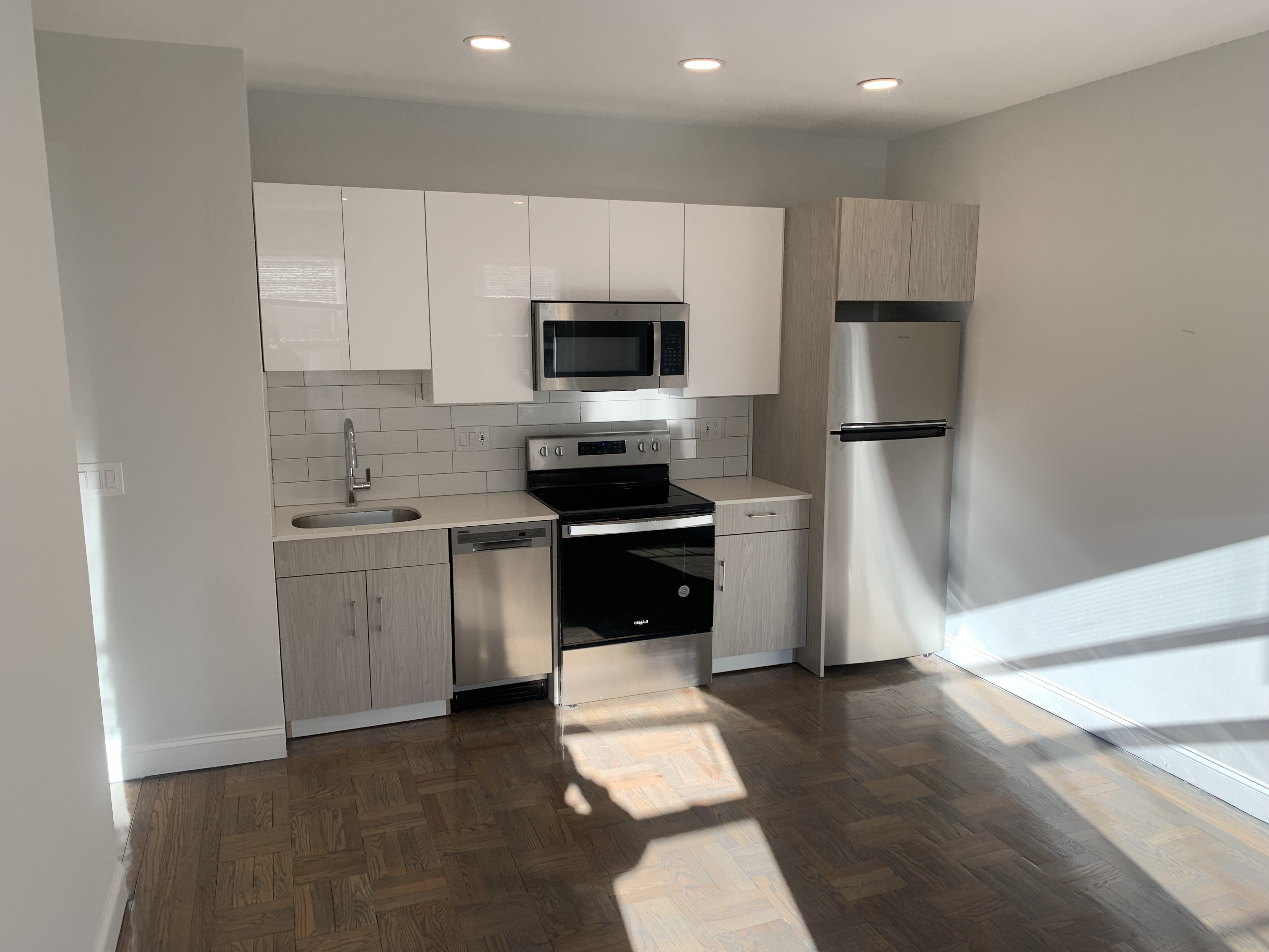 2 bed, 1 bath apartment for rent at 24 Queensberry St Unit 7, Fenway — photo 2 of 11