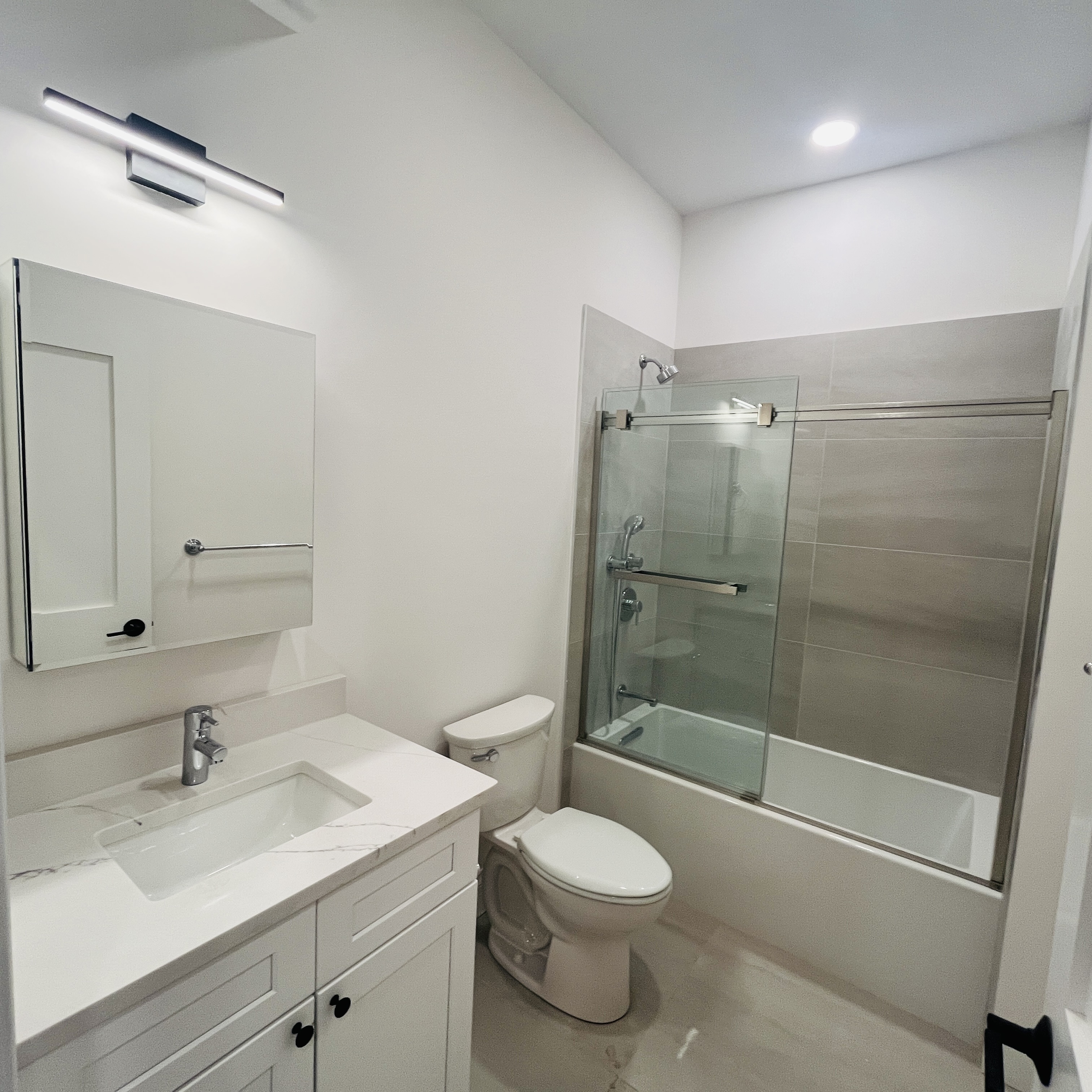5 bed, 3 bath apartment for rent at 220 Tremont St Unit 2, Theatre District — photo 11 of 14