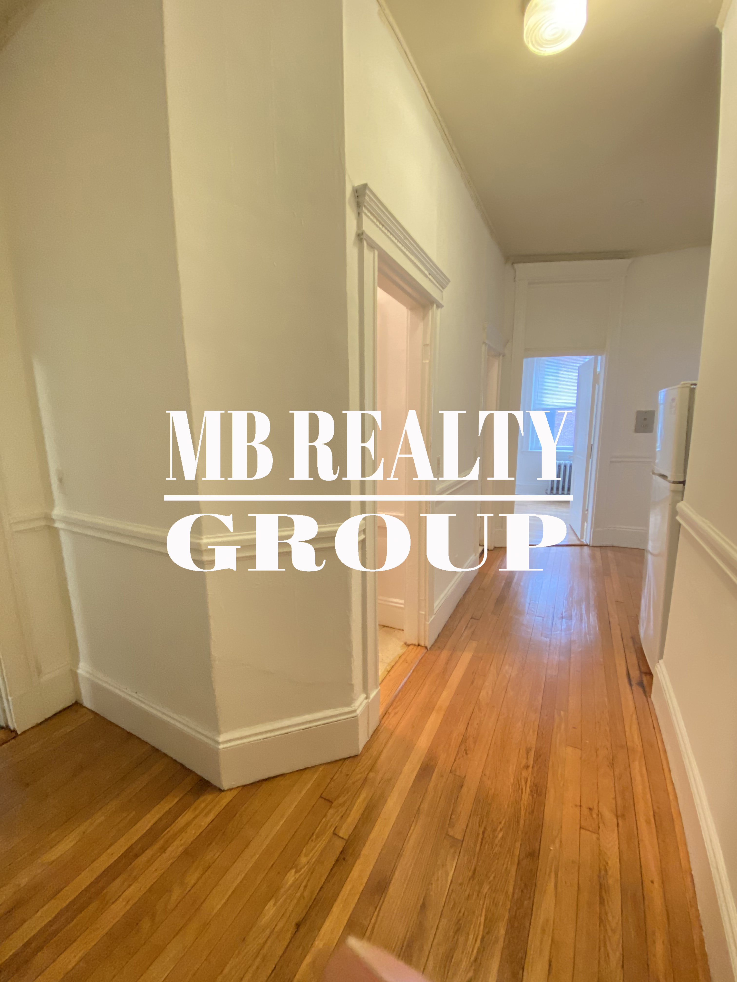 2 split bed, 1 bath apartment for rent at 46 Westland Ave Unit 31, Fenway — photo 2 of 7