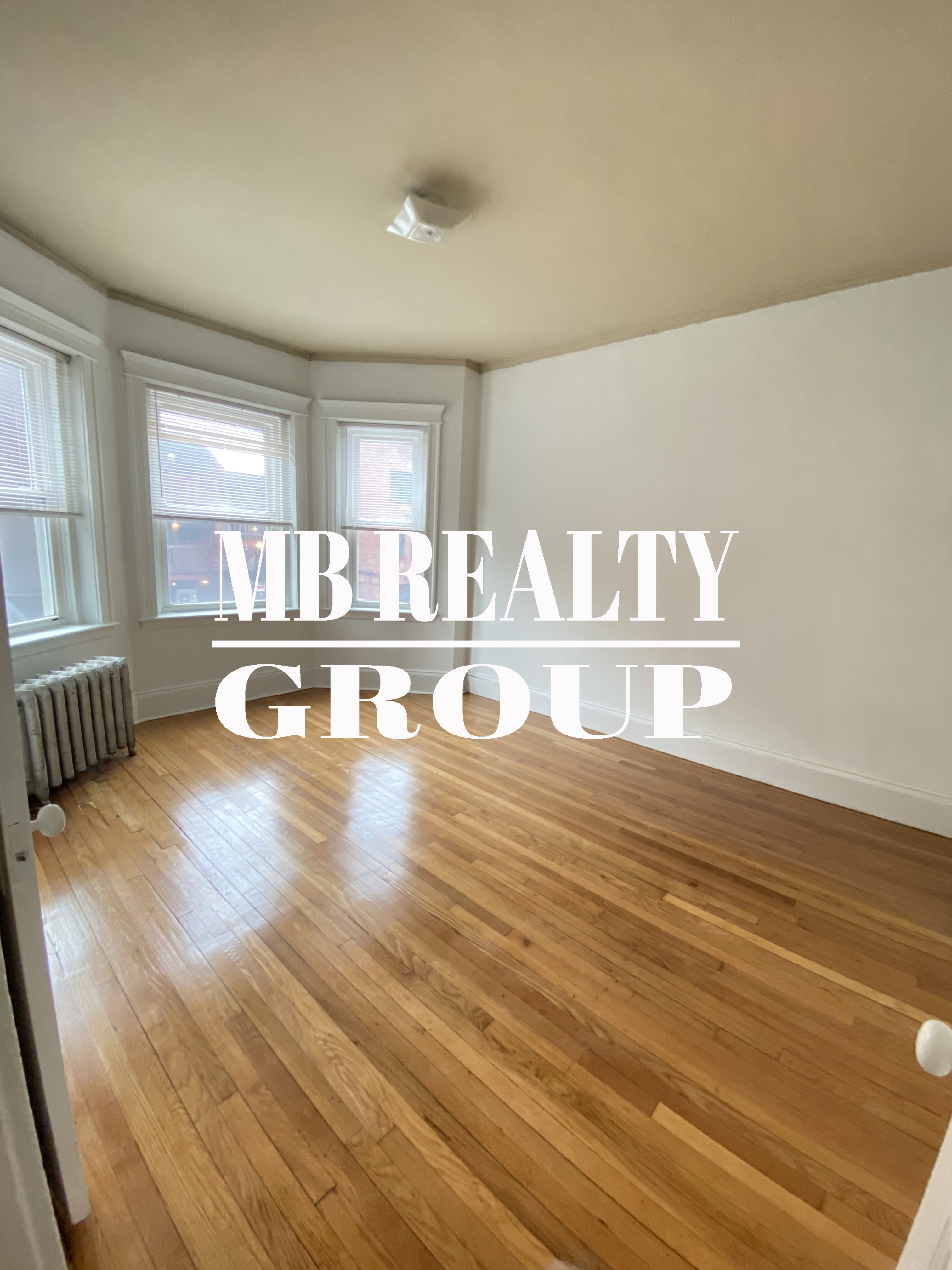 2 split bed, 1 bath apartment for rent at 46 Westland Ave Unit 31, Fenway