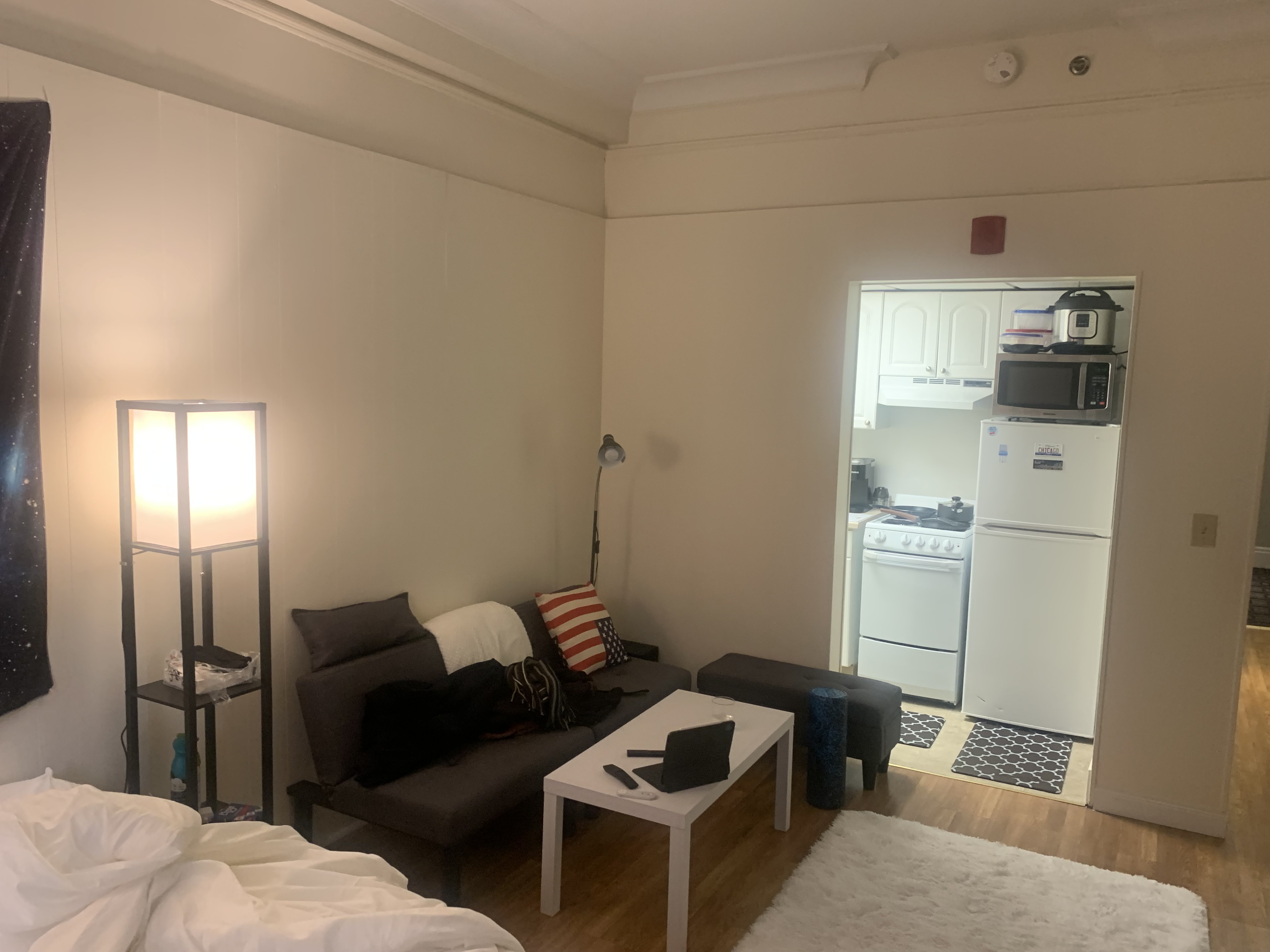 Studio bed, 1 bath apartment for rent at 62 Boylston St Unit 502, Back Bay — photo 2 of 5