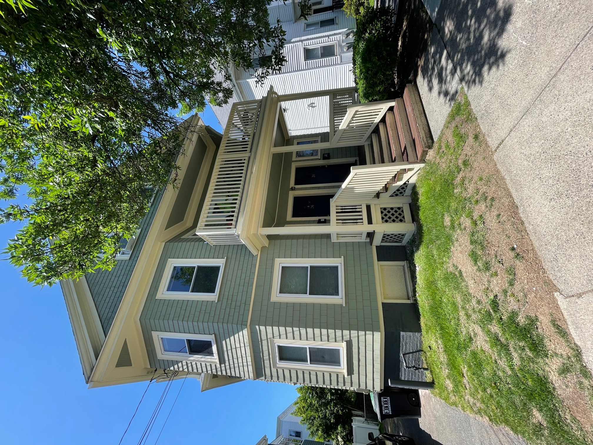 3 bed, 1 bath apartment for rent at 26 Russell Rd Unit 1, Teele Square