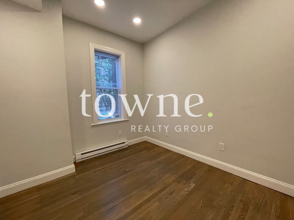 2 bed, 1 bath apartment for rent at 19 Queensberry St Unit 5, Fenway — photo 11 of 15