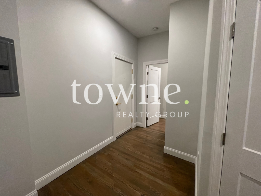 2 bed, 1 bath apartment for rent at 19 Queensberry St Unit 5, Fenway — photo 13 of 15