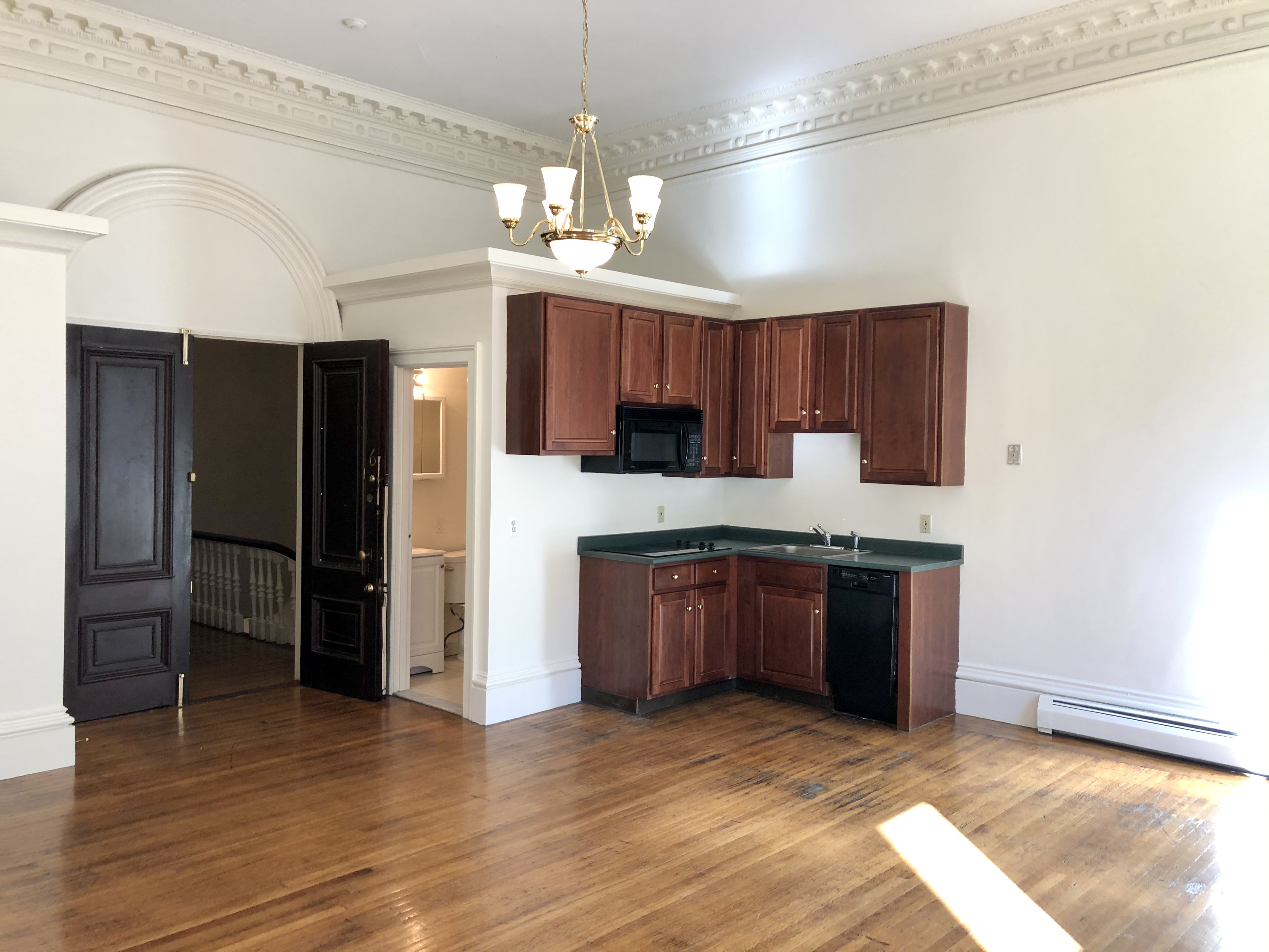 Studio bed, 1 bath apartment for rent at 115 Beacon St Unit 6A, Back Bay — photo 5 of 12