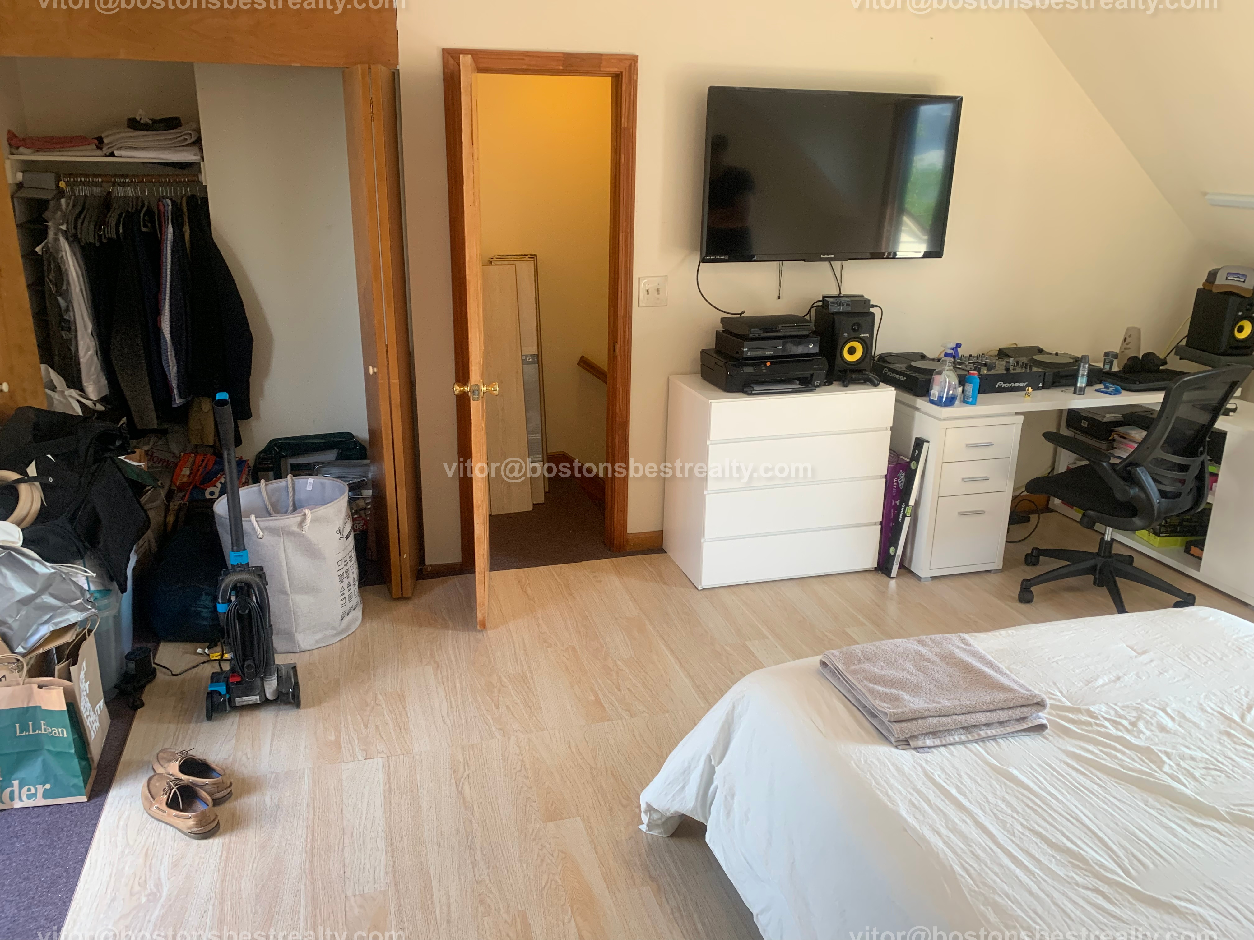 3 bed, 1.5 bath apartment for rent at 41 Ashford St Unit 3A, Allston — photo 30 of 32