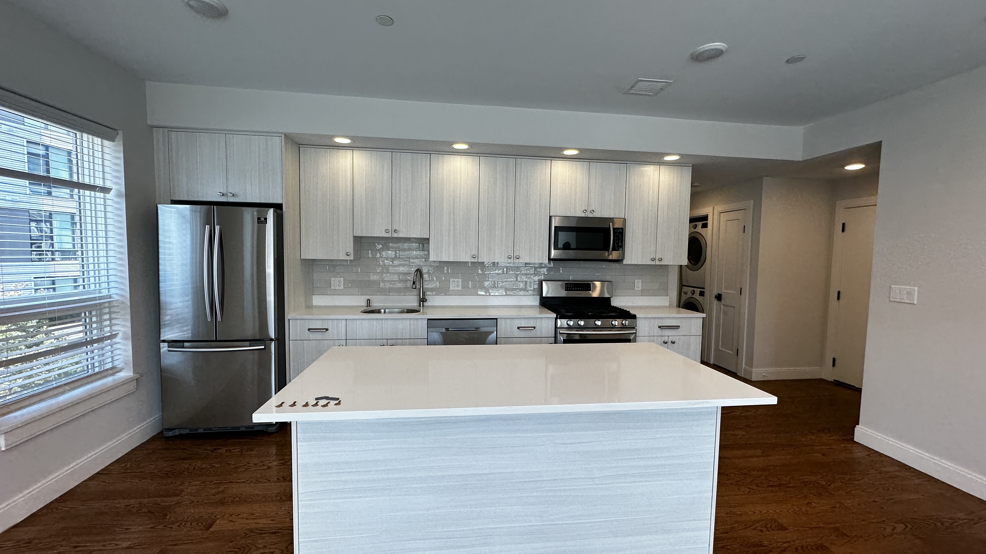 1 Everett Sq, Allston