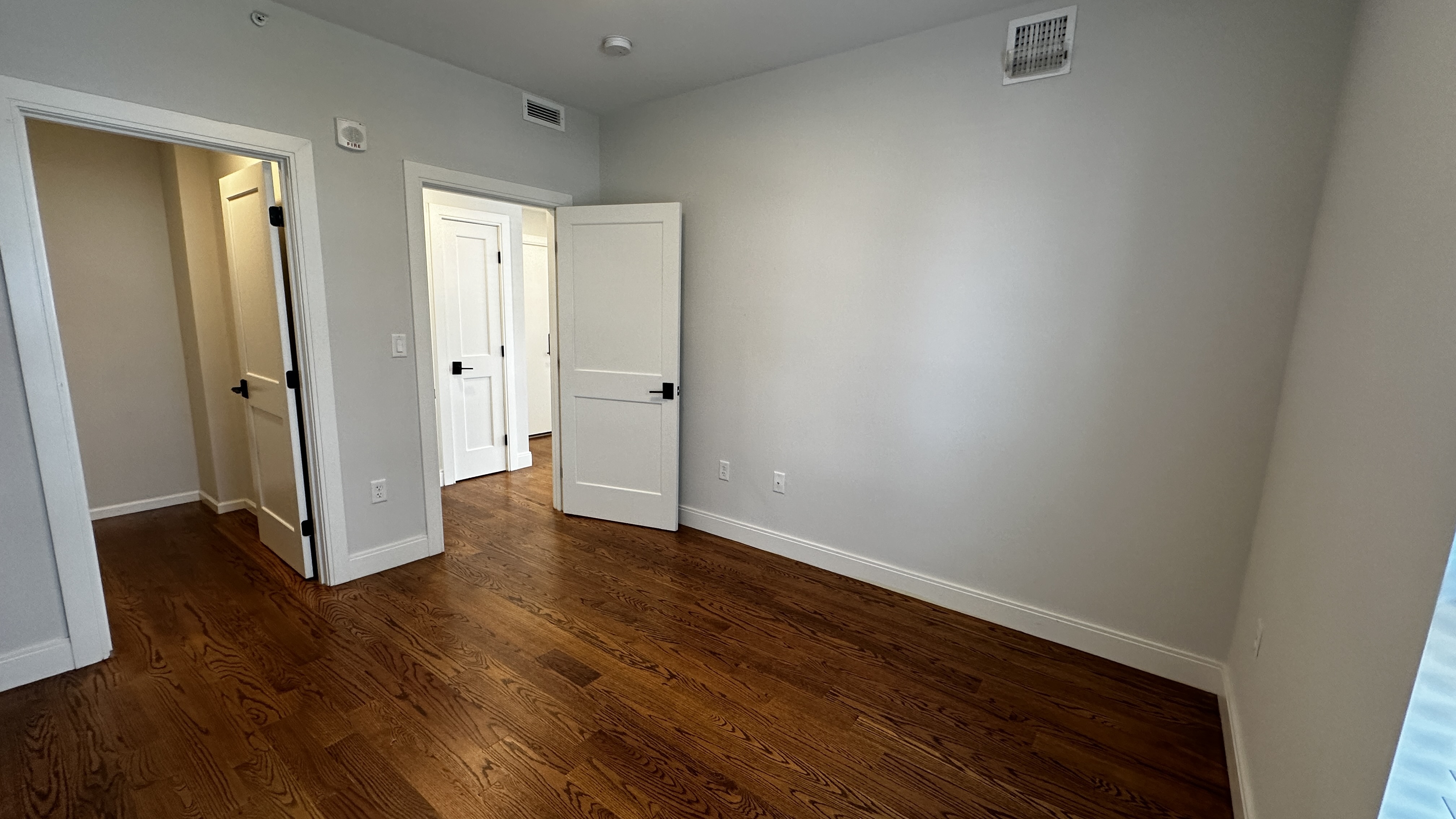 1 Everett Sq, Allston