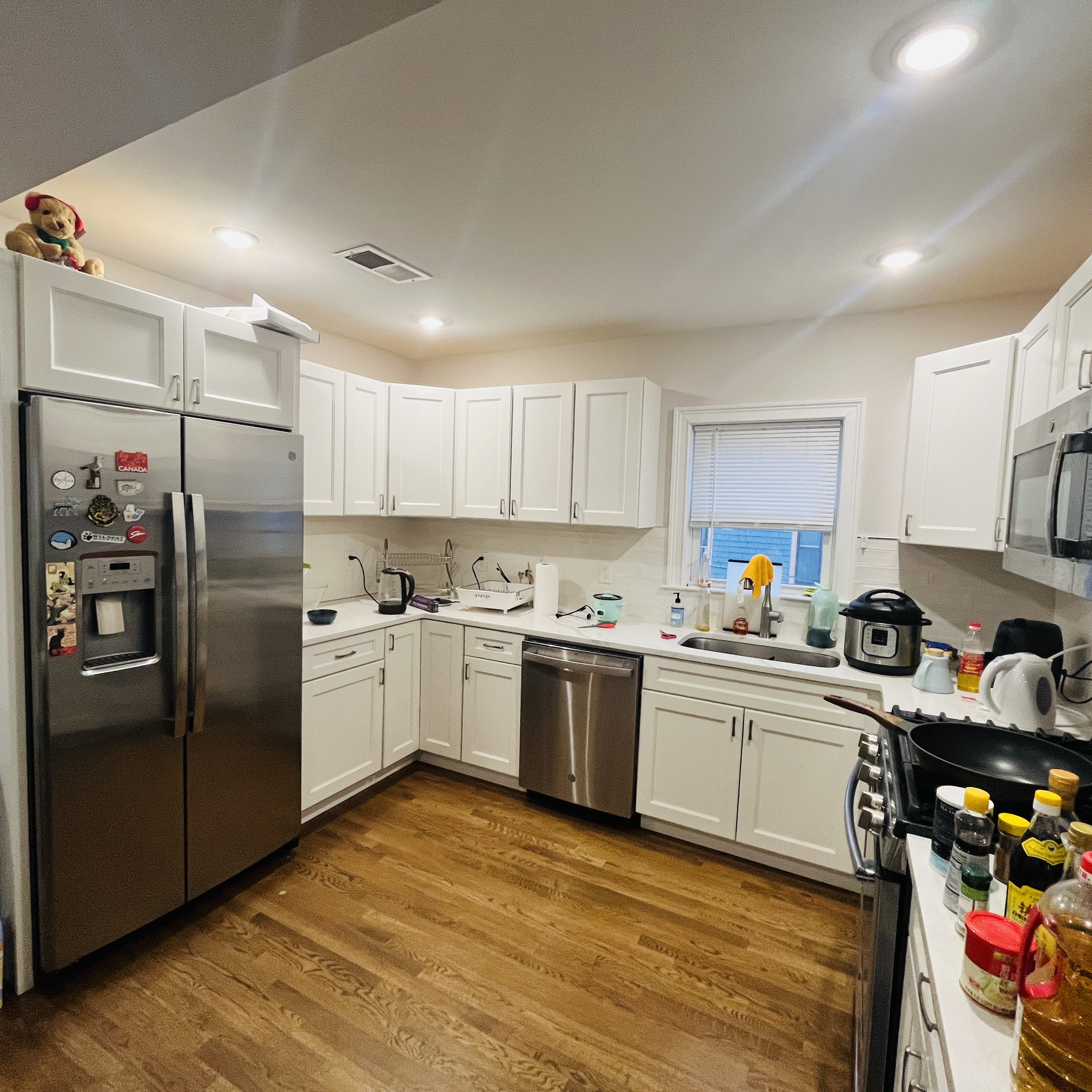 4 bed, 2 bath apartment for rent at 38 Dustin Unit 2, Brighton — photo 3 of 13