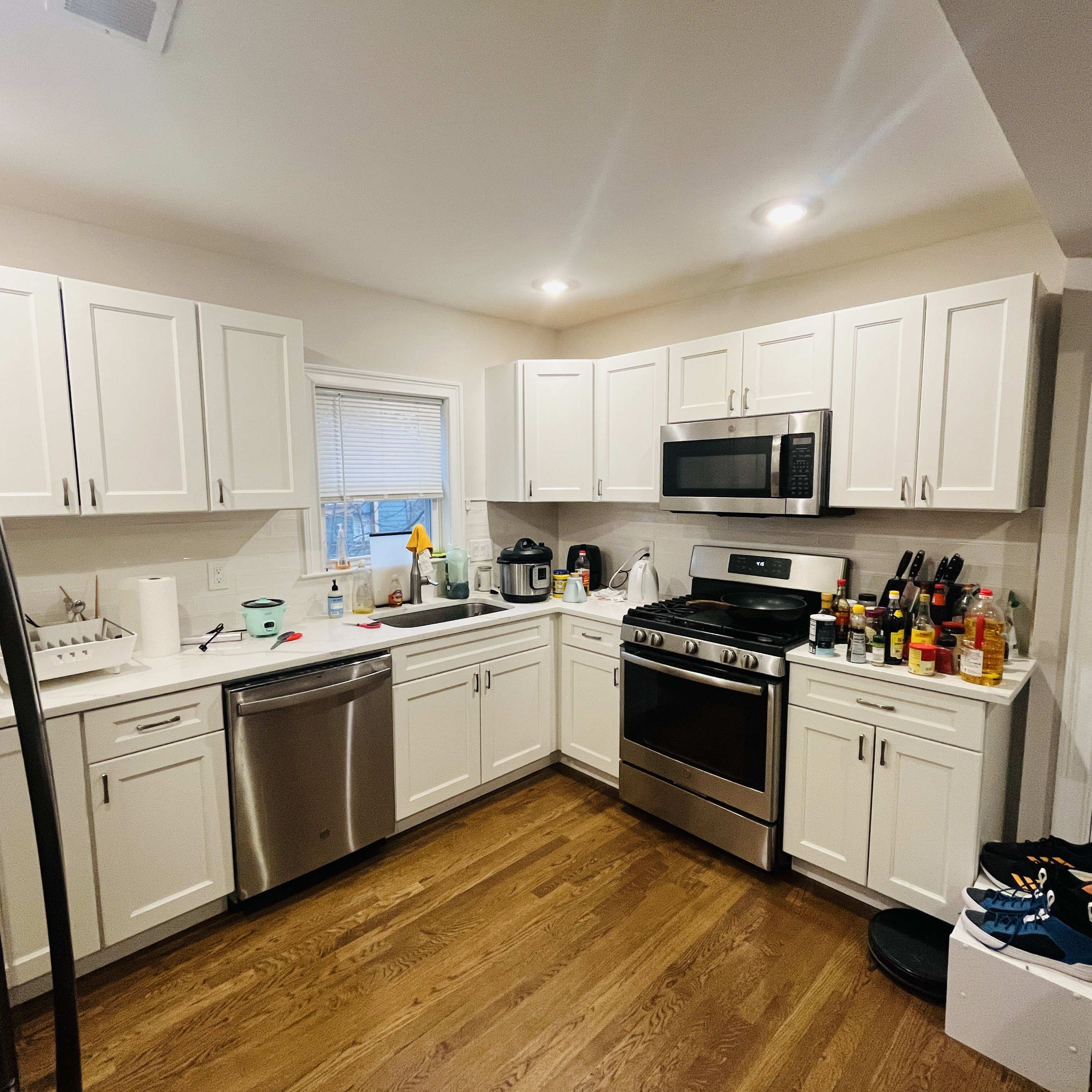 4 bed, 2 bath apartment for rent at 38 Dustin Unit 2, Brighton — photo 2 of 13