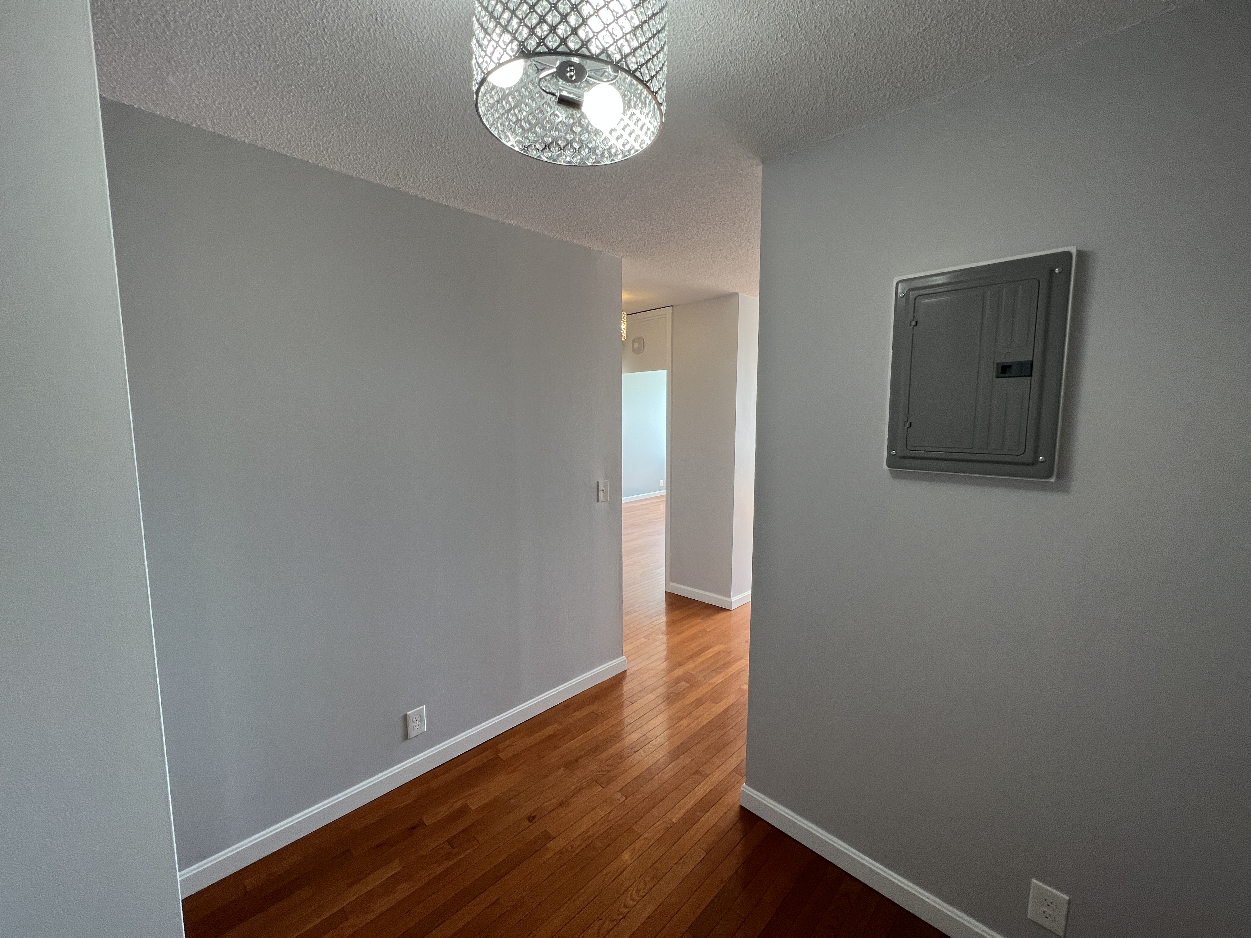 2 bed, 1 bath apartment for rent at 85 East India Row Unit 37E, Waterfront — photo 14 of 23