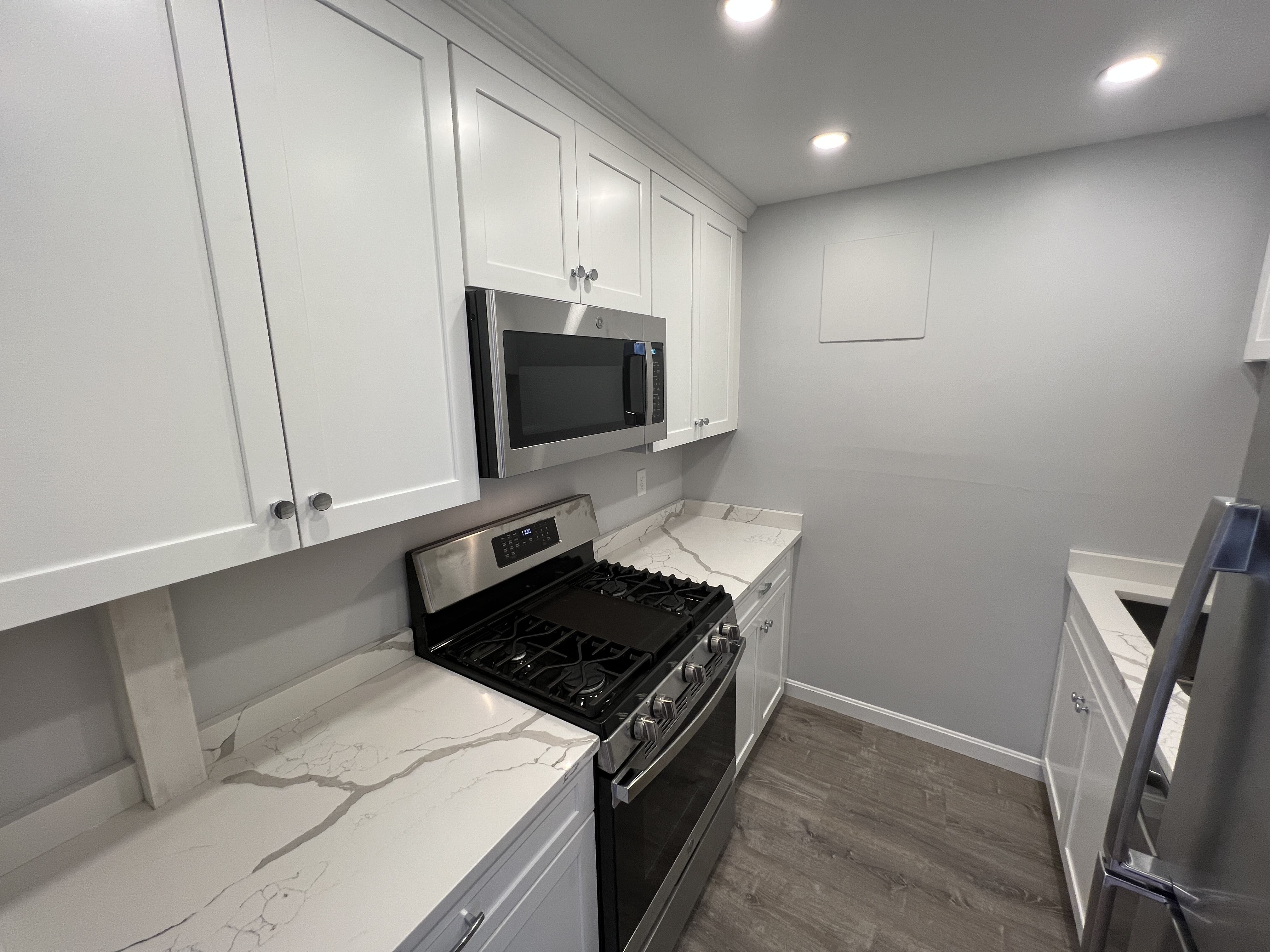 2 bed, 1 bath apartment for rent at 85 East India Row Unit 37E, Waterfront — photo 7 of 23