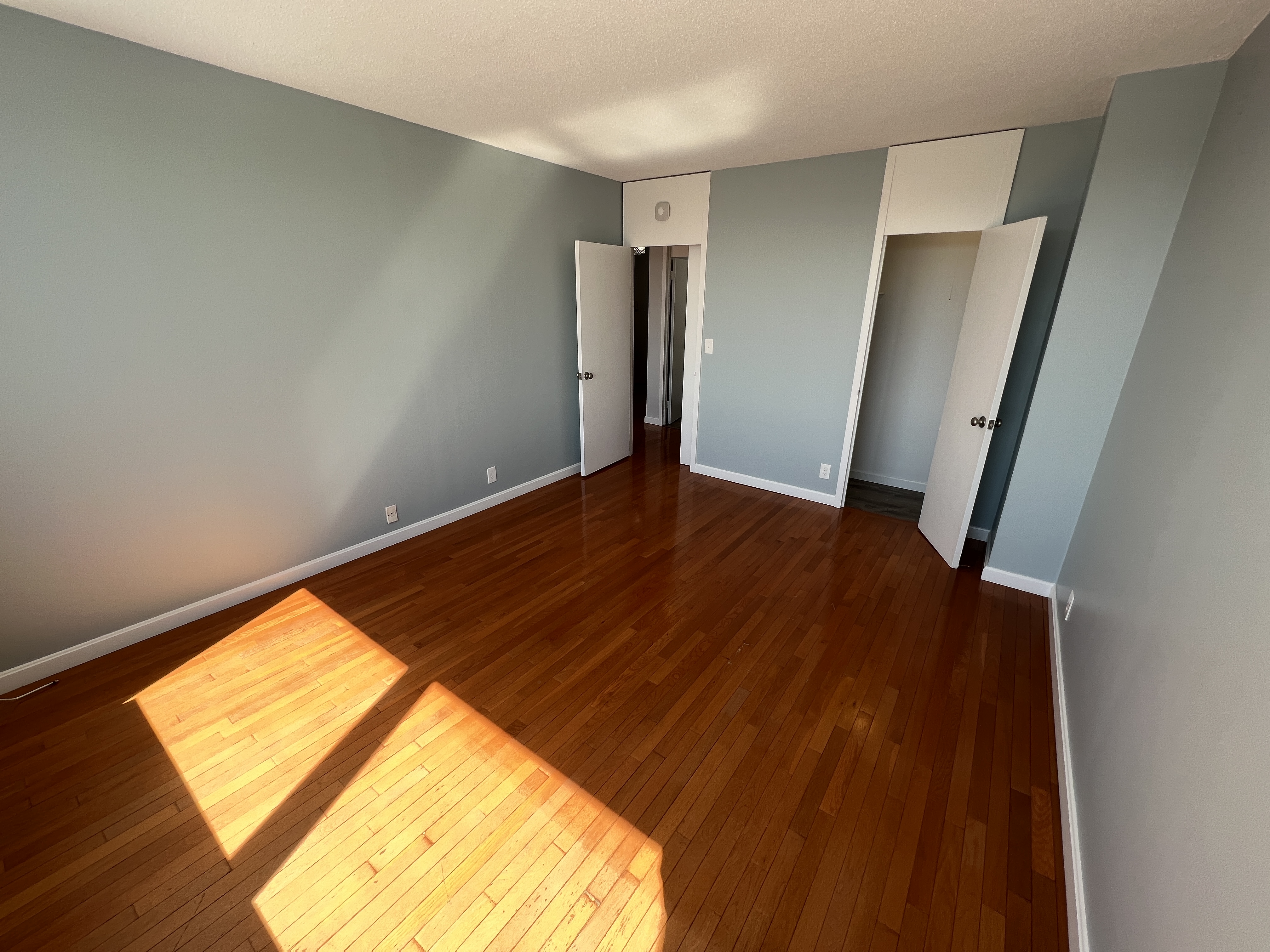2 bed, 1 bath apartment for rent at 85 East India Row Unit 37E, Waterfront — photo 20 of 23