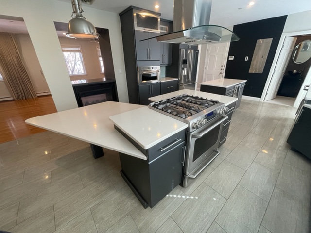 2 bed, 1.5 bath apartment for rent at 1 Fairfield Pl Unit 4, North End — photo 1 of 24