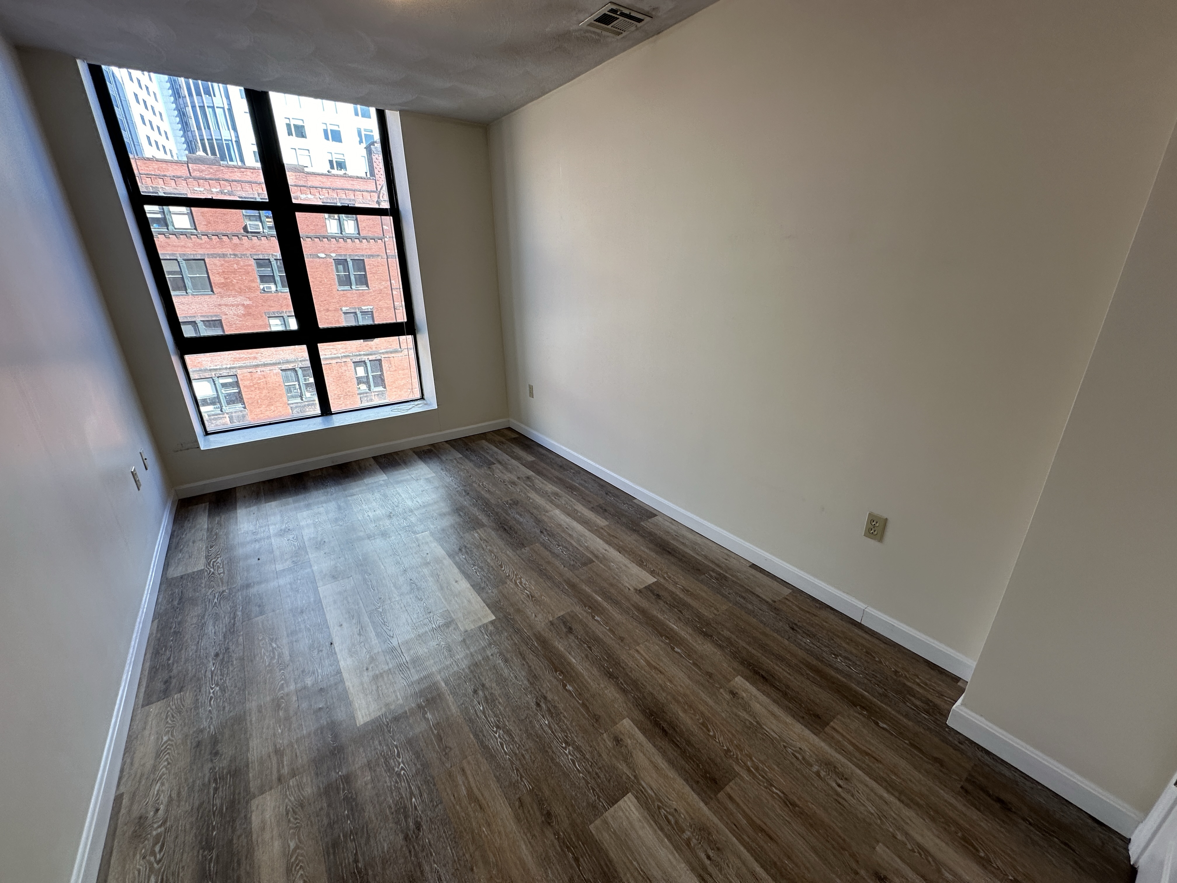 81 Essex St, Chinatown