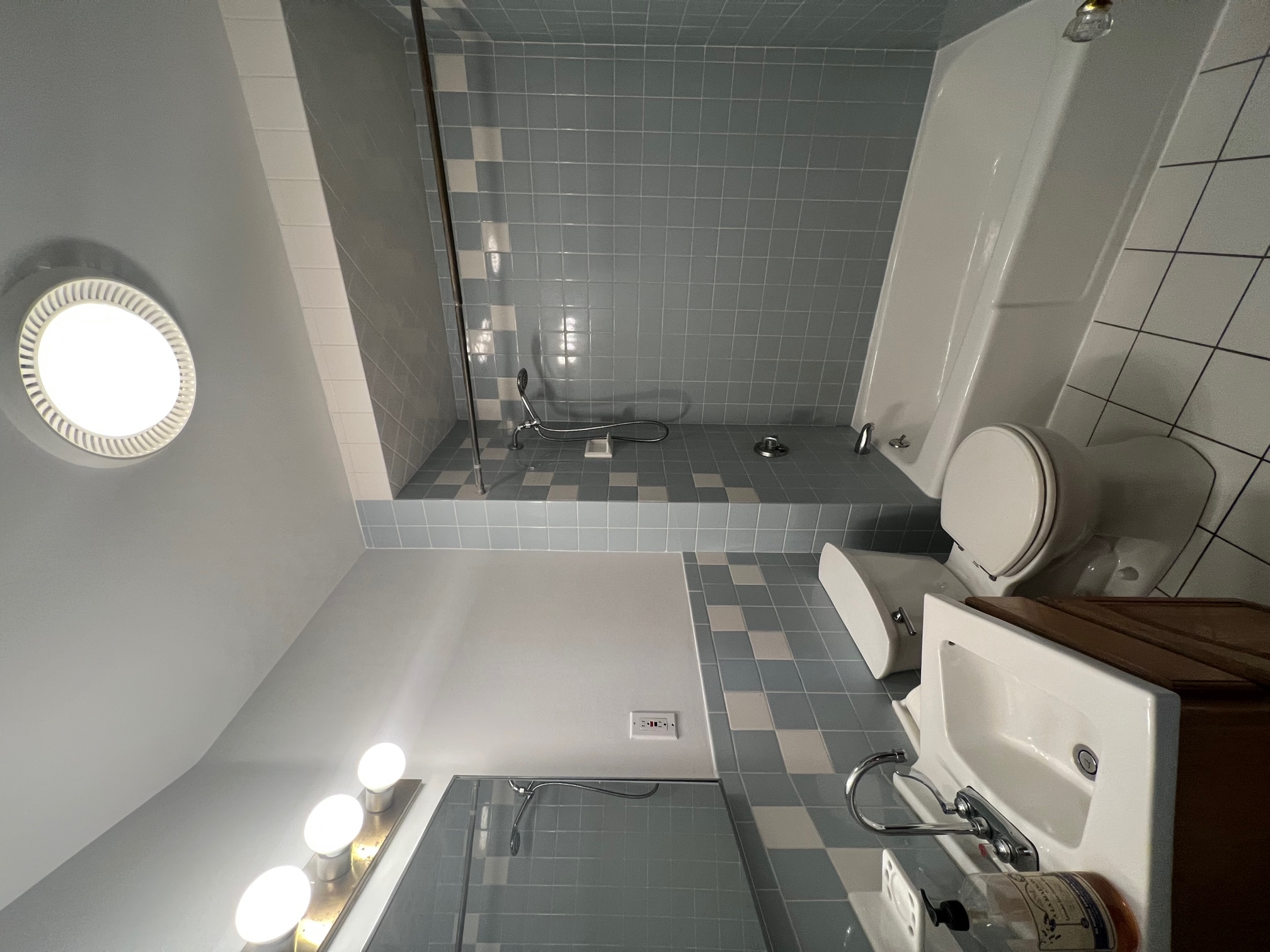1 bed, 1 bath apartment for rent at 19 Gold Star Rd Unit 1, Porter Square — photo 5 of 12