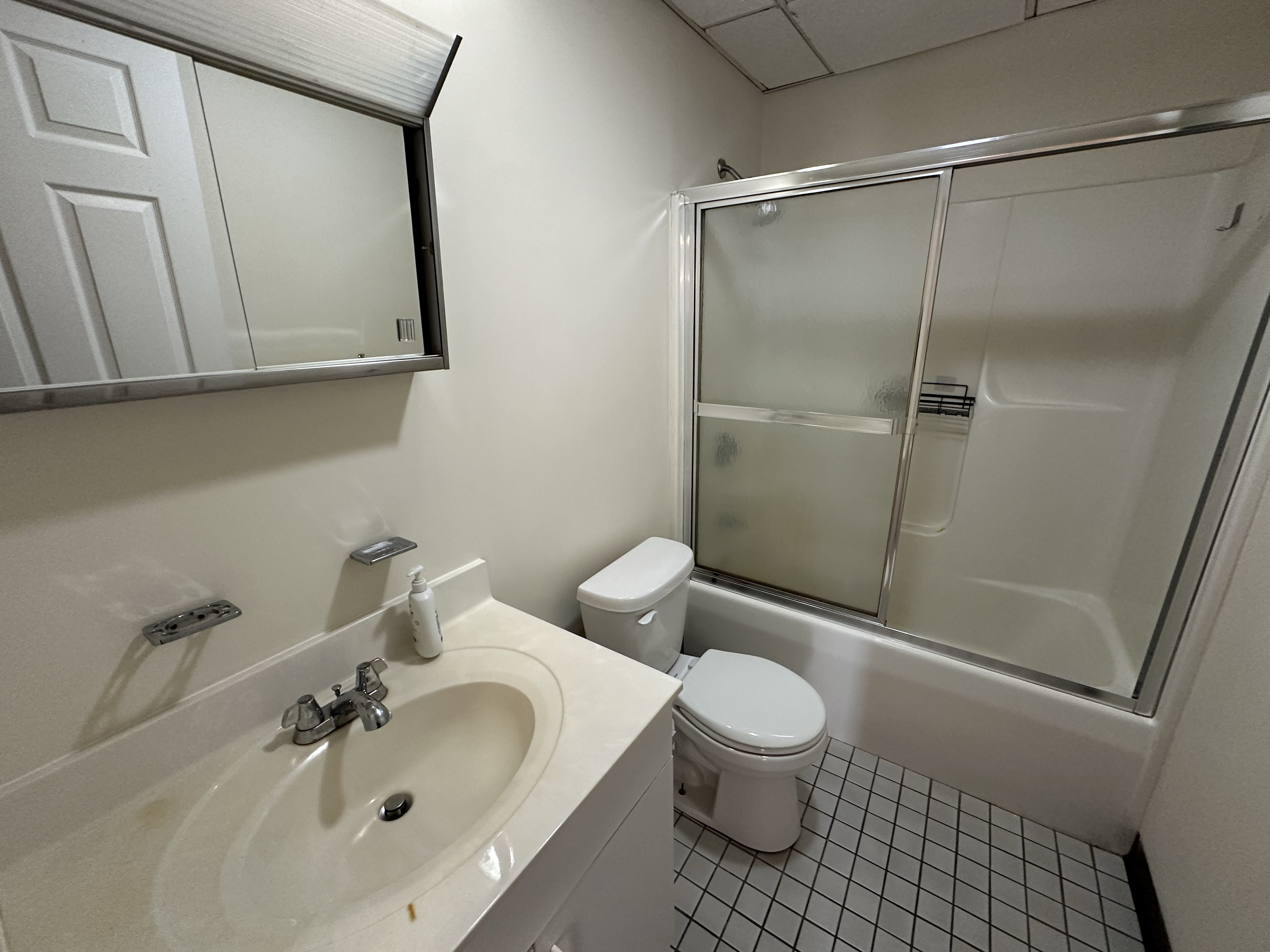 81 Essex St, Chinatown