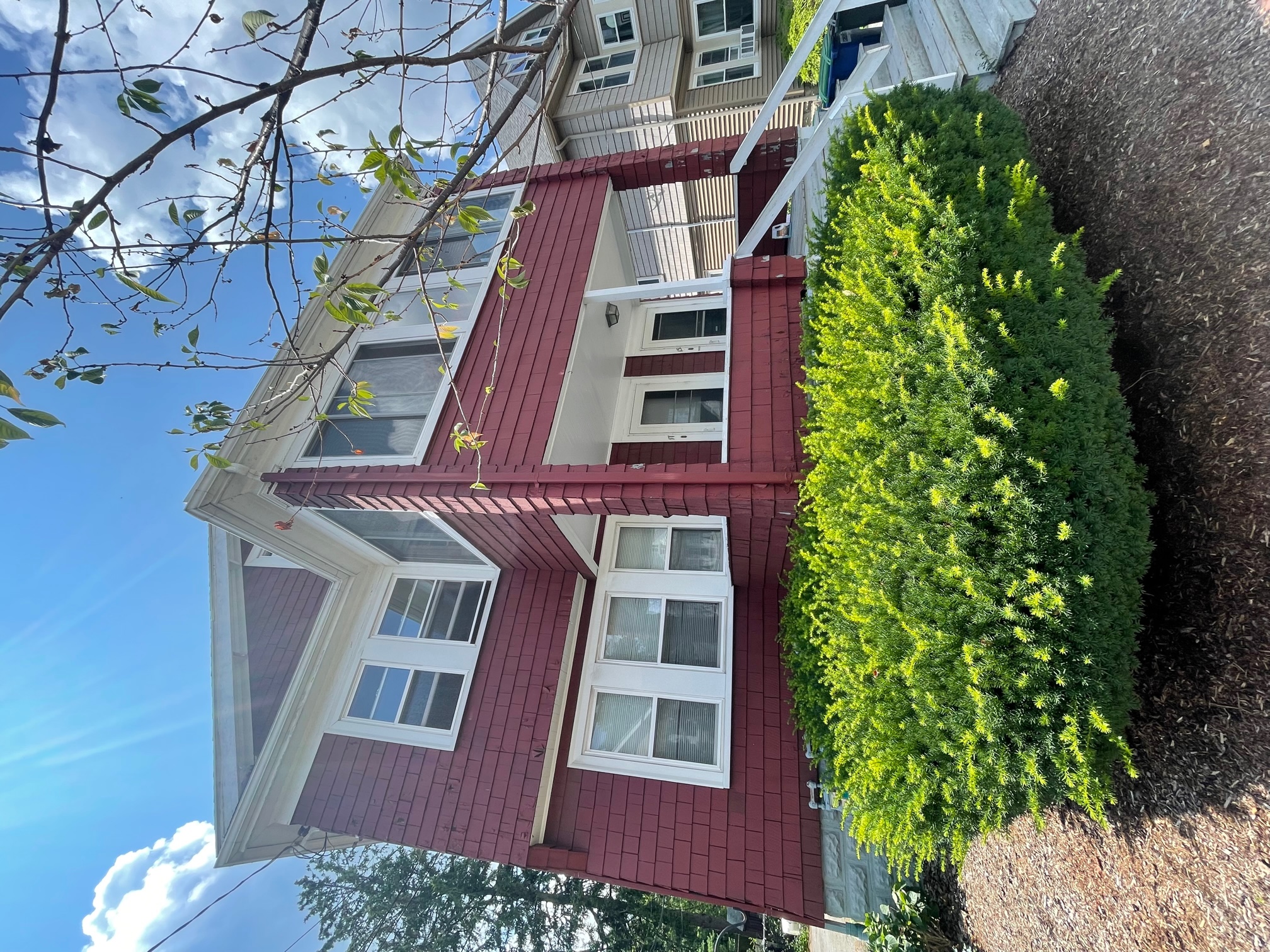 3 bed, 1 bath apartment for rent at 15 Irvington Rd Unit 2, West Somerville — photo 1 of 16