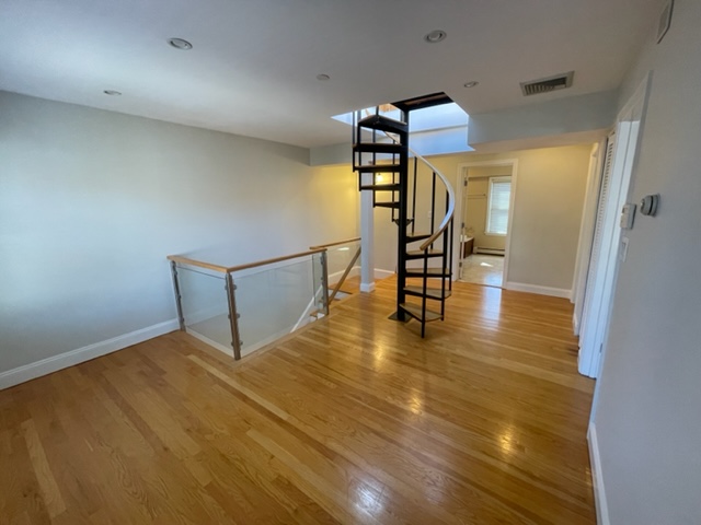 2 bed, 1.5 bath apartment for rent at 1 Fairfield Pl Unit 4, North End — photo 20 of 24