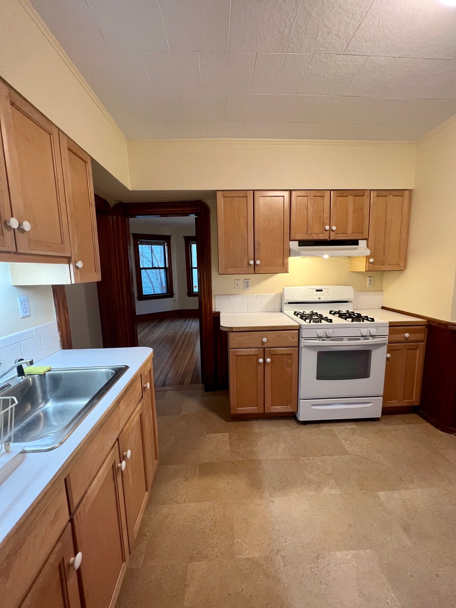 1 bed, 1 bath apartment for rent at 19 Gold Star Rd Unit 1, Porter Square — photo 7 of 12