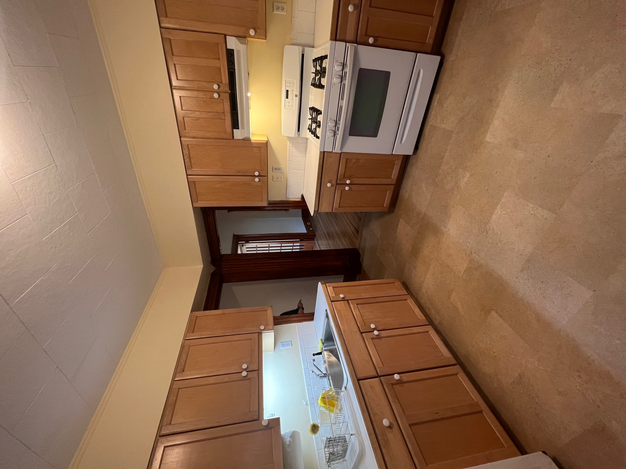 1 bed, 1 bath apartment for rent at 19 Gold Star Rd Unit 1, Porter Square — photo 6 of 12