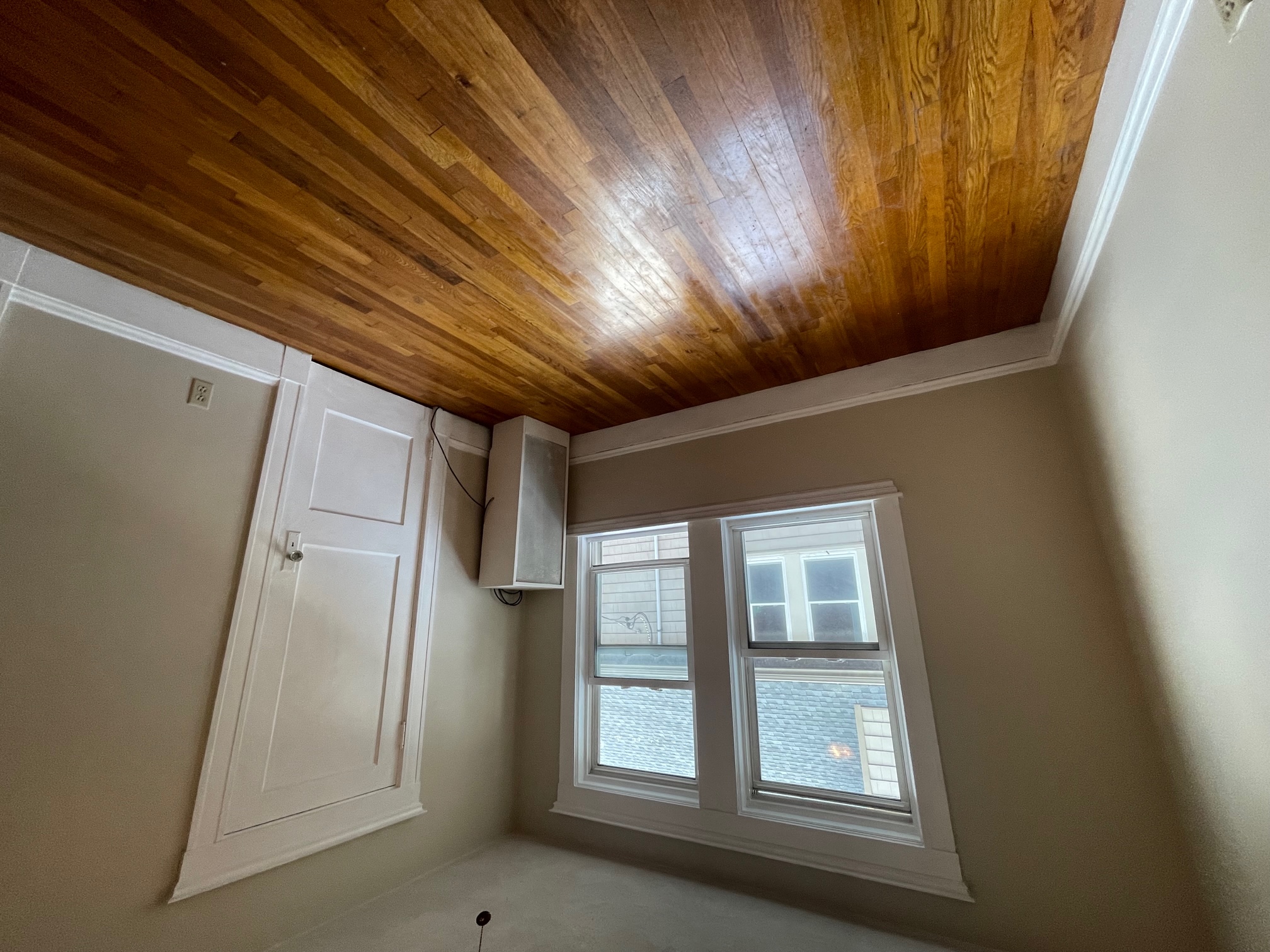 3 bed, 1 bath apartment for rent at 15 Irvington Rd Unit 2, West Somerville — photo 12 of 16