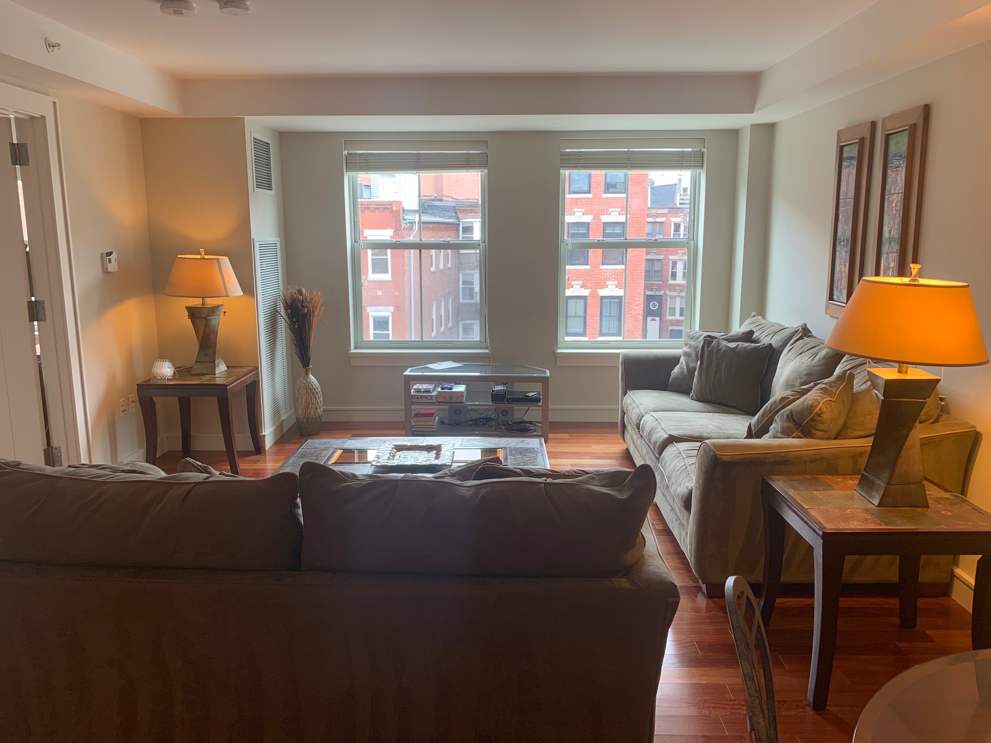 1 bed, 1.5 bath apartment for rent at 2 Battery Wharf Unit 2407, Waterfront — photo 3 of 23