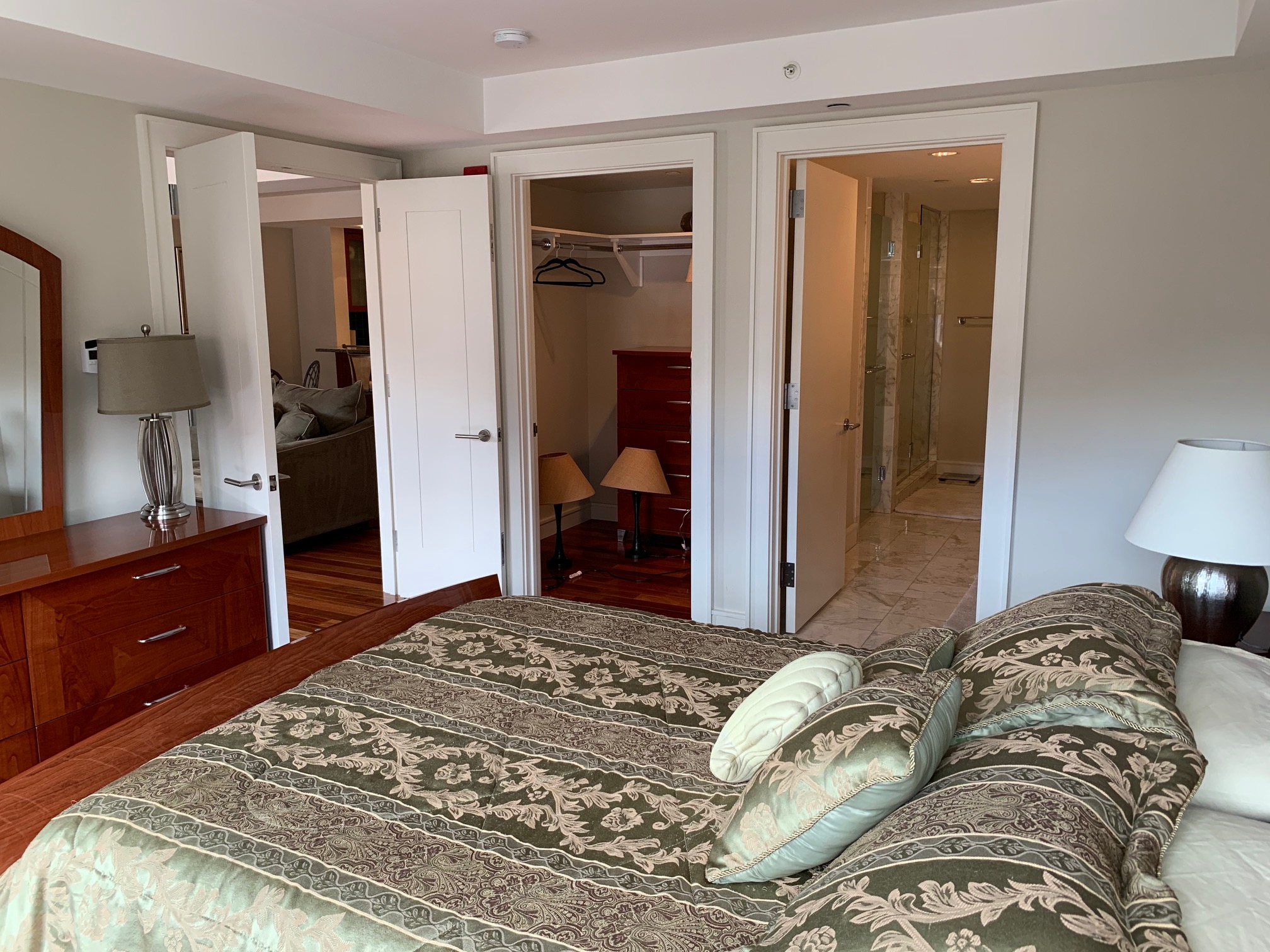 1 bed, 1.5 bath apartment for rent at 2 Battery Wharf Unit 2407, Waterfront — photo 17 of 23