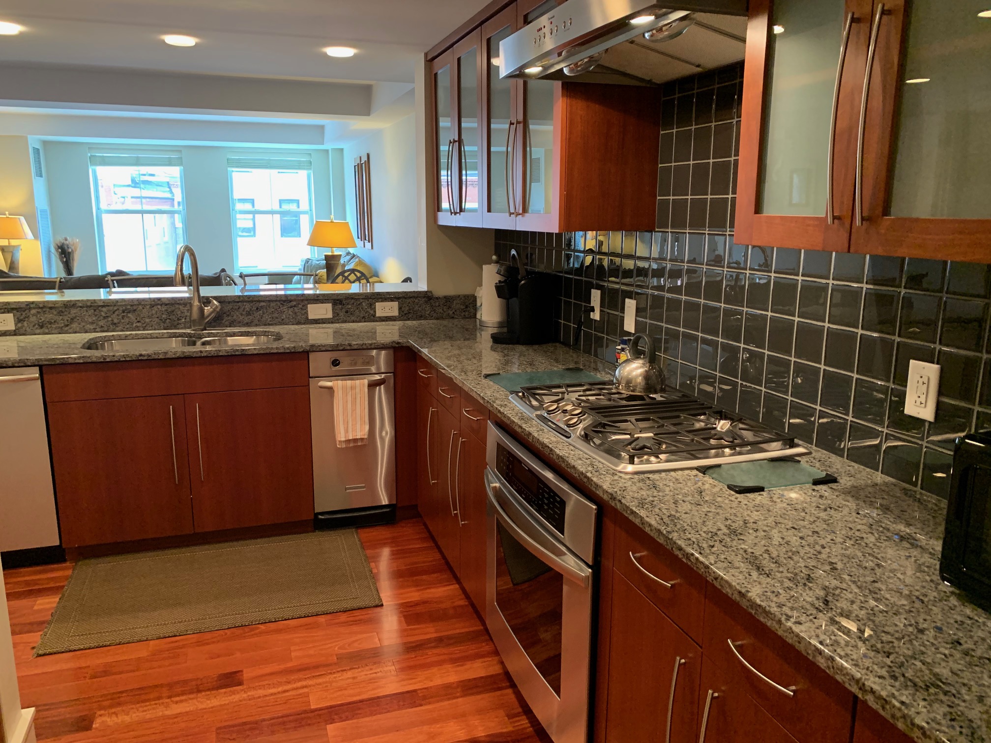 1 bed, 1.5 bath apartment for rent at 2 Battery Wharf Unit 2407, Waterfront — photo 8 of 23