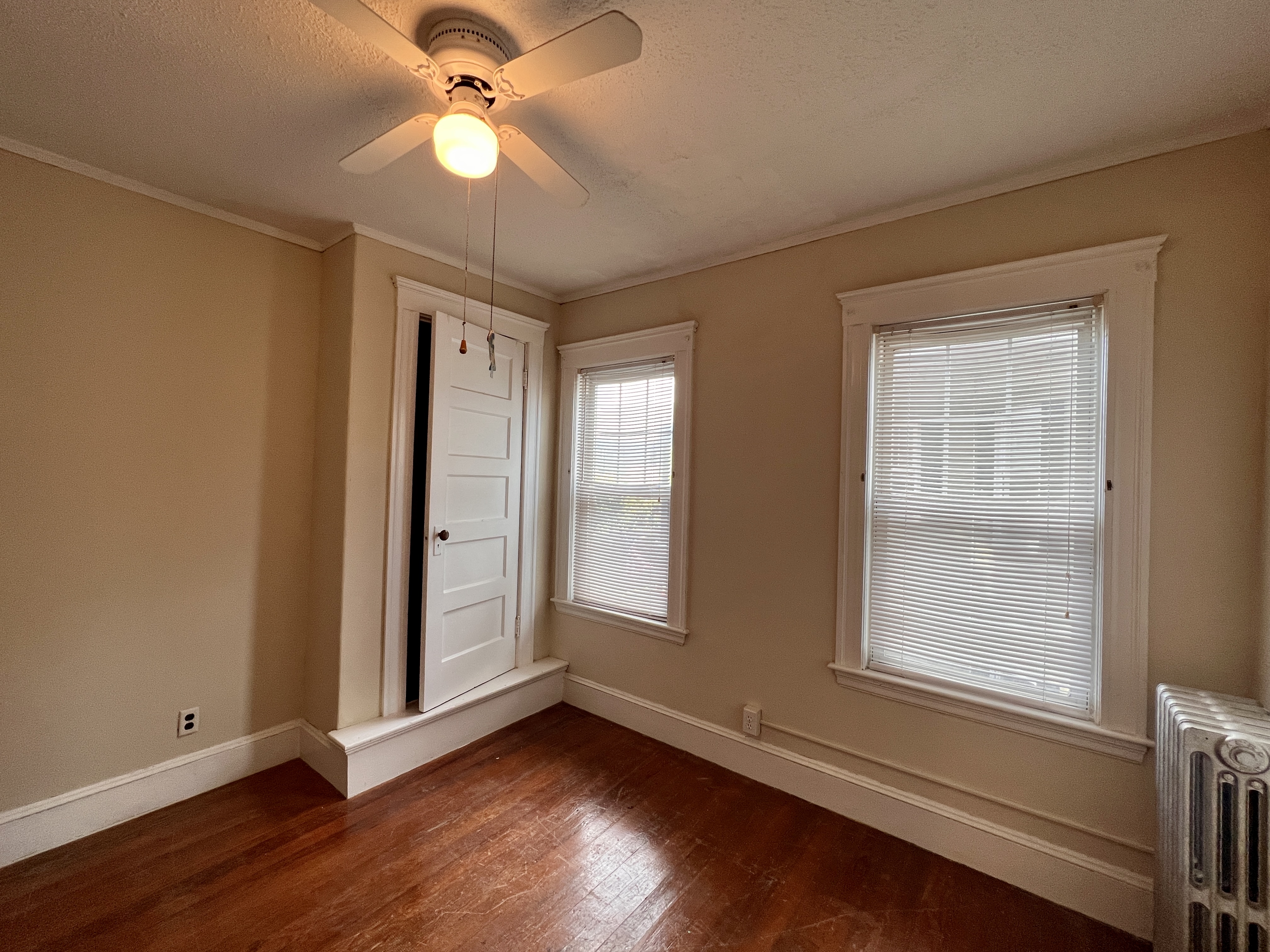 3 bed, 1 bath apartment for rent at 22 Walnut Rd Unit 22, Winter Hill — photo 7 of 8