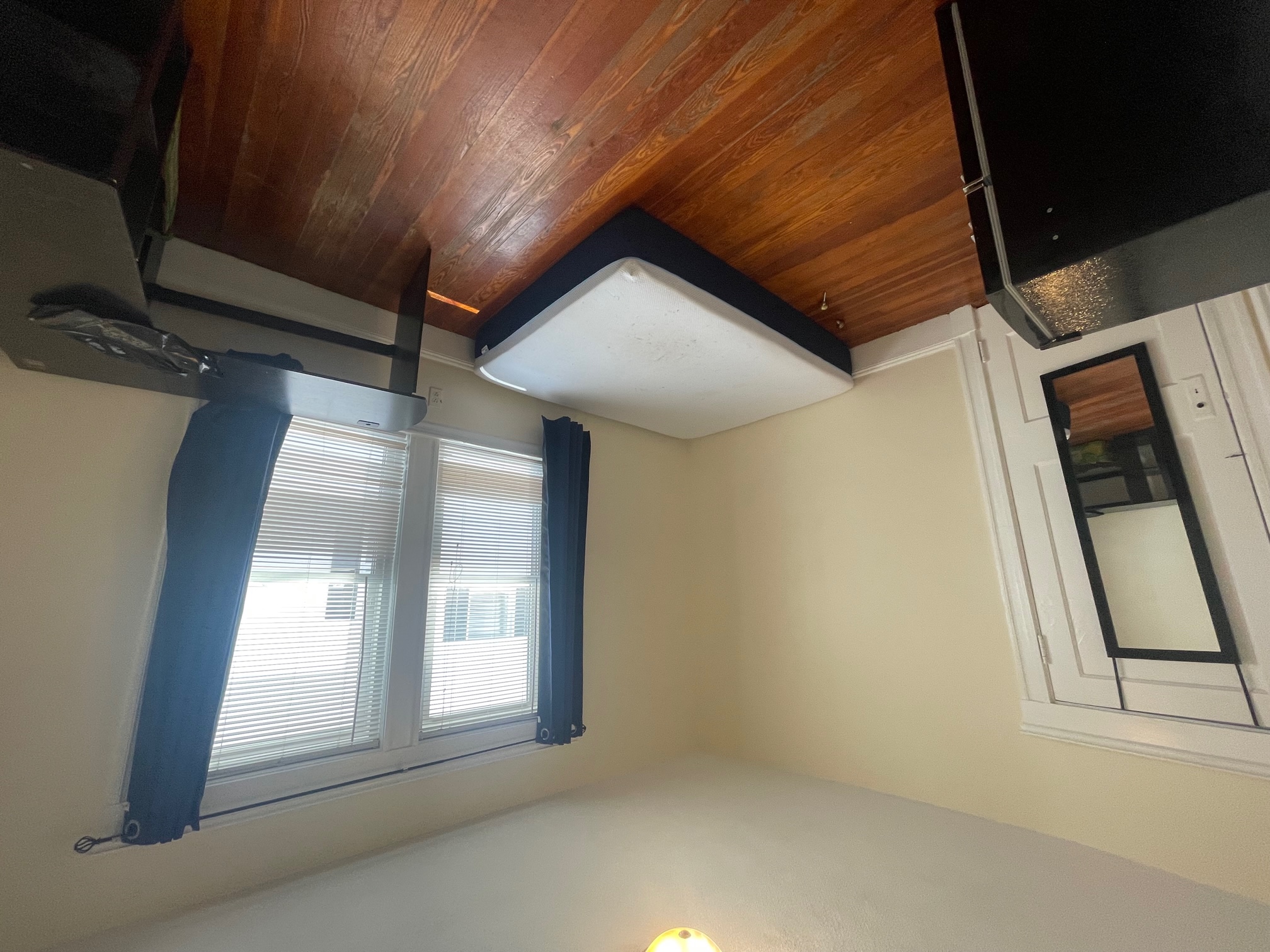 3 bed, 1 bath apartment for rent at 129 West Adams St Unit 1, Teele Square — photo 7 of 12