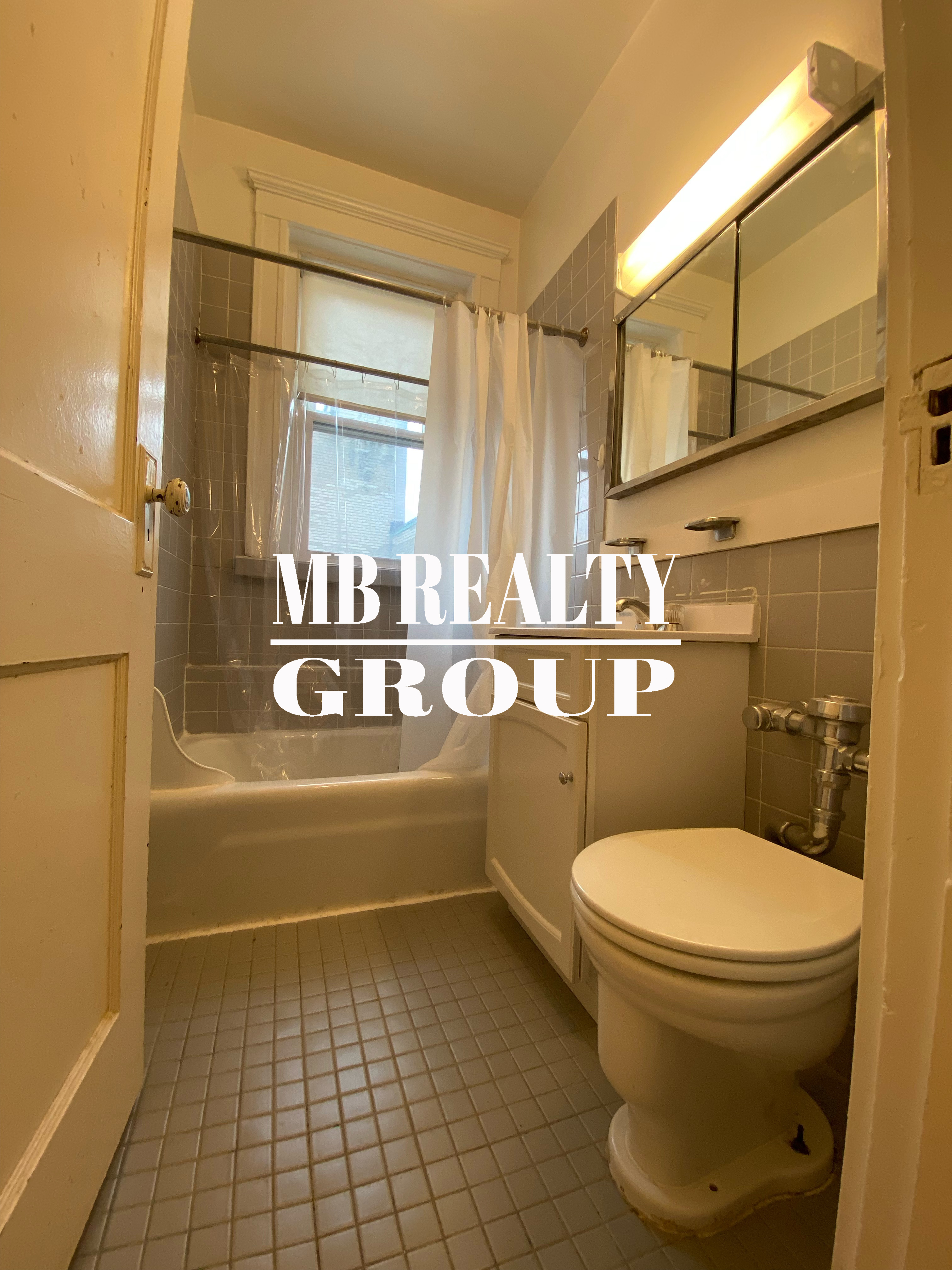 Studio bed, 1 bath apartment for rent at 137 Park Dr Unit 37, Fenway — photo 6 of 9