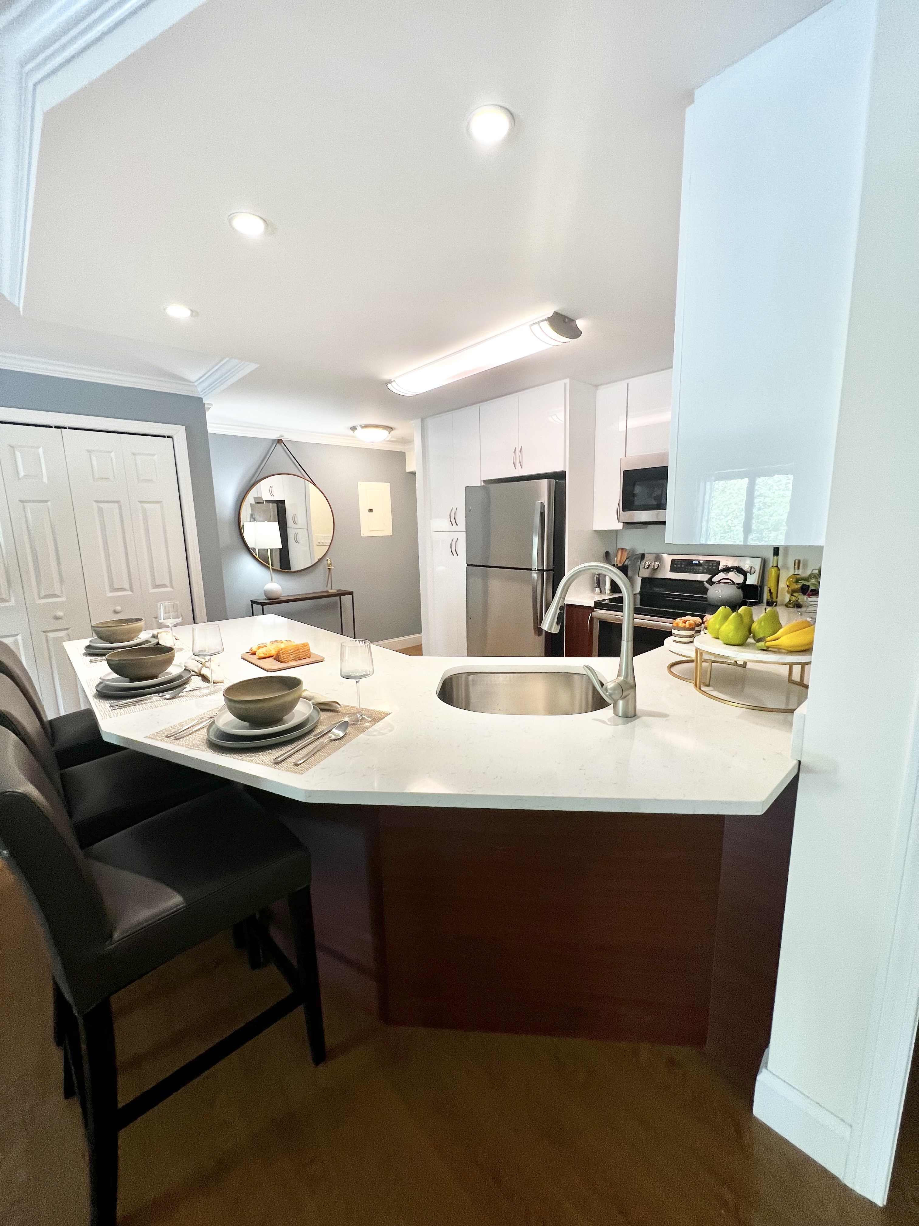 1 bed, 1 bath apartment for rent at 1500 Worcester Rd Unit 1, Framingham — photo 1 of 12