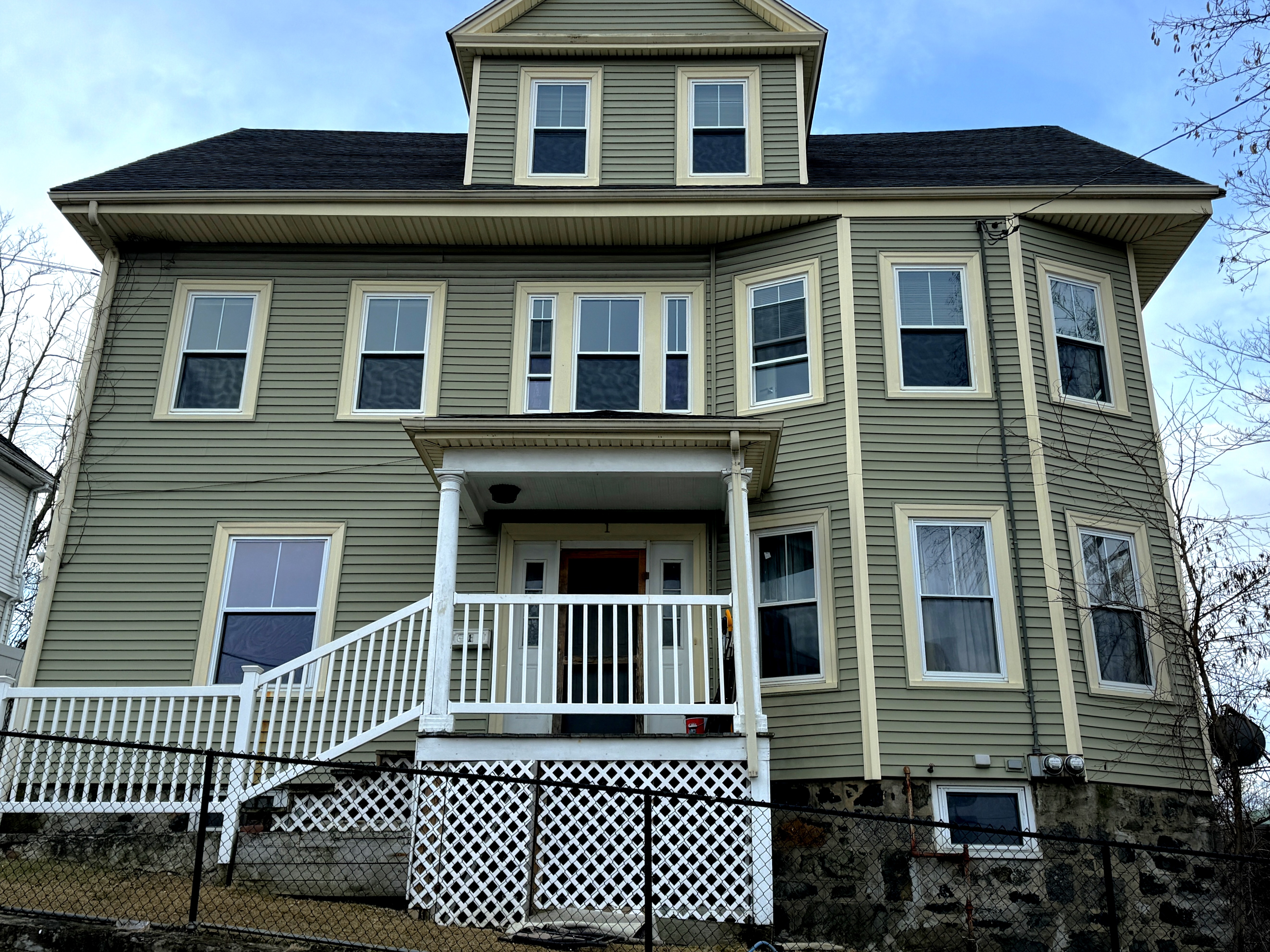 5 bed, 2.5 bath apartment for rent at 3 Gould Ave Unit 2, Malden — photo 22 of 22