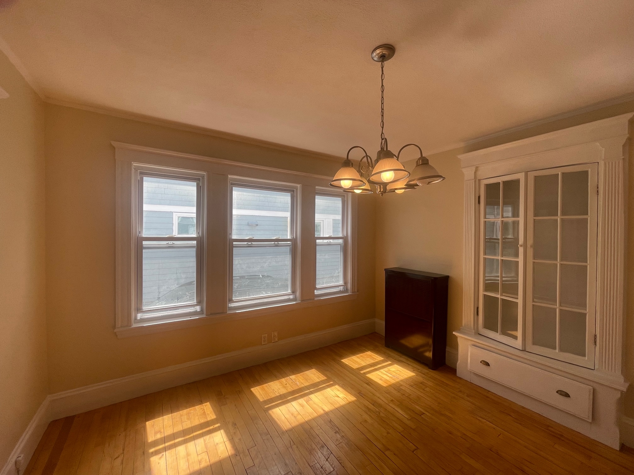 2 bed, 1 bath apartment for rent at 21 Corinthian Rd Unit 1, Davis Square — photo 4 of 12
