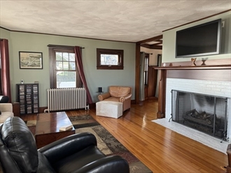 5 bed, 2.5 bath apartment for rent at 407 Quincy Shore Dr Unit 0, North Quincy — photo 4 of 6