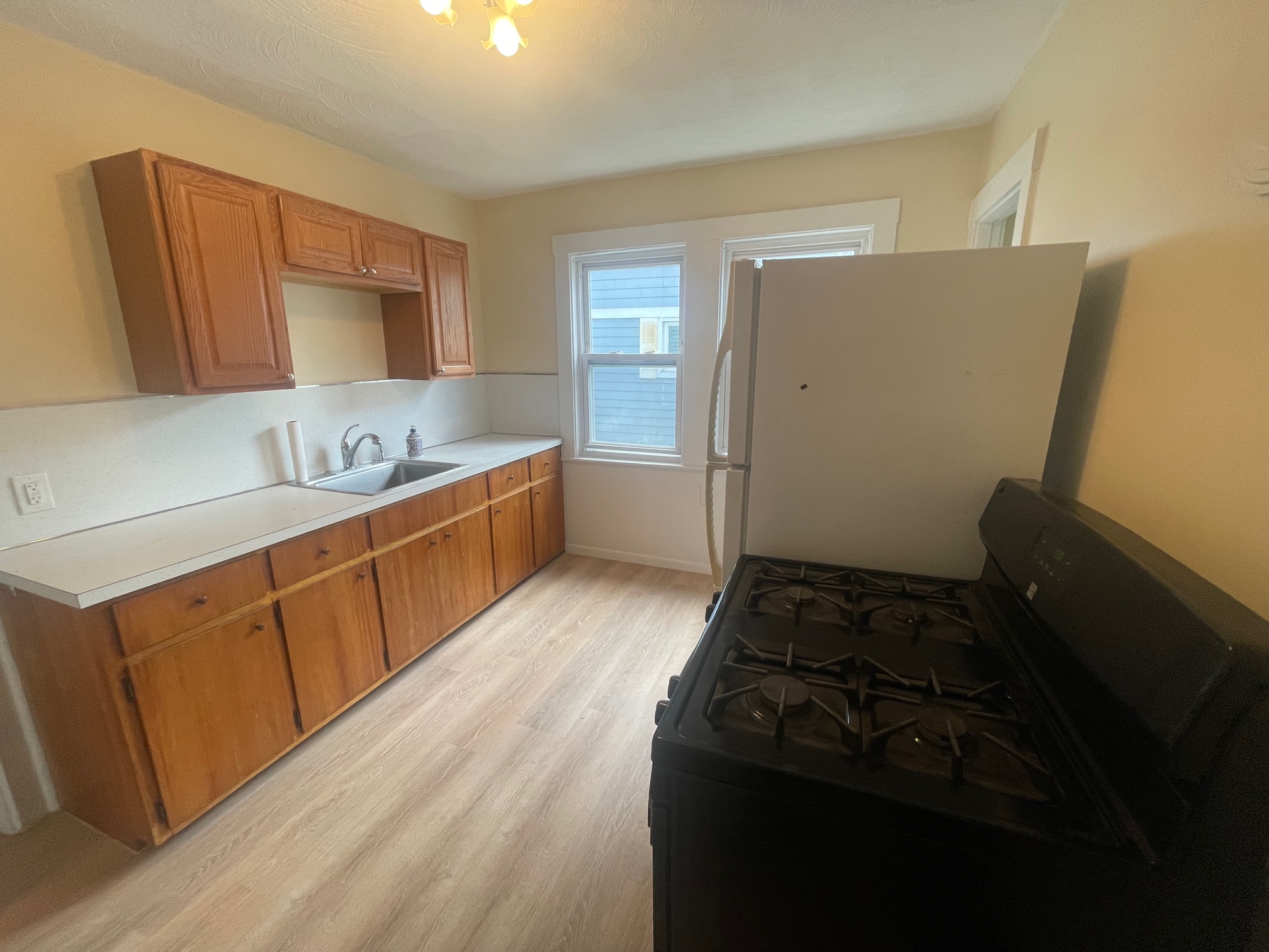 2 bed, 1 bath apartment for rent at 21 Corinthian Rd Unit 1, Davis Square — photo 10 of 12