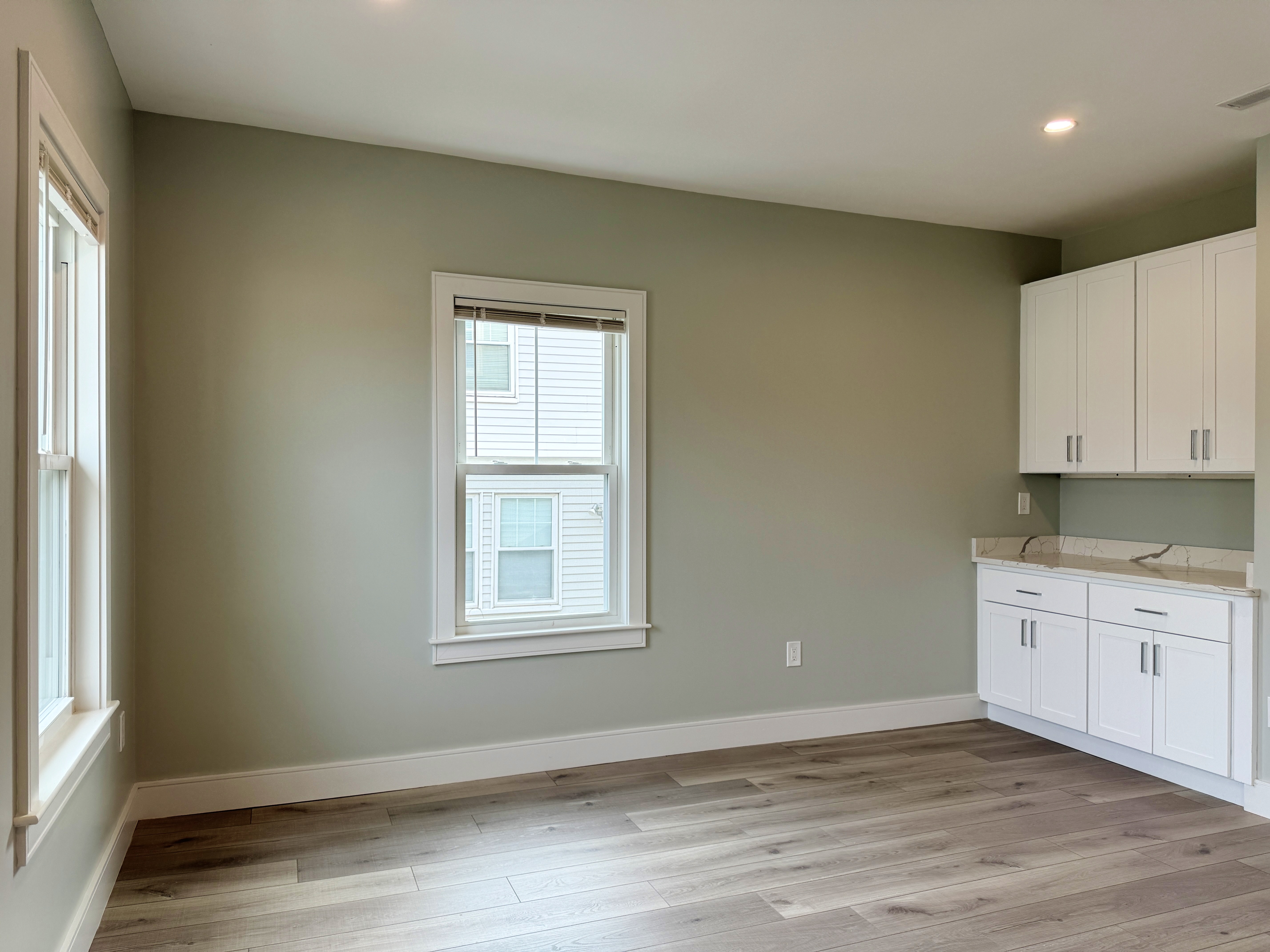 5 bed, 2.5 bath apartment for rent at 3 Gould Ave Unit 2, Malden — photo 7 of 22