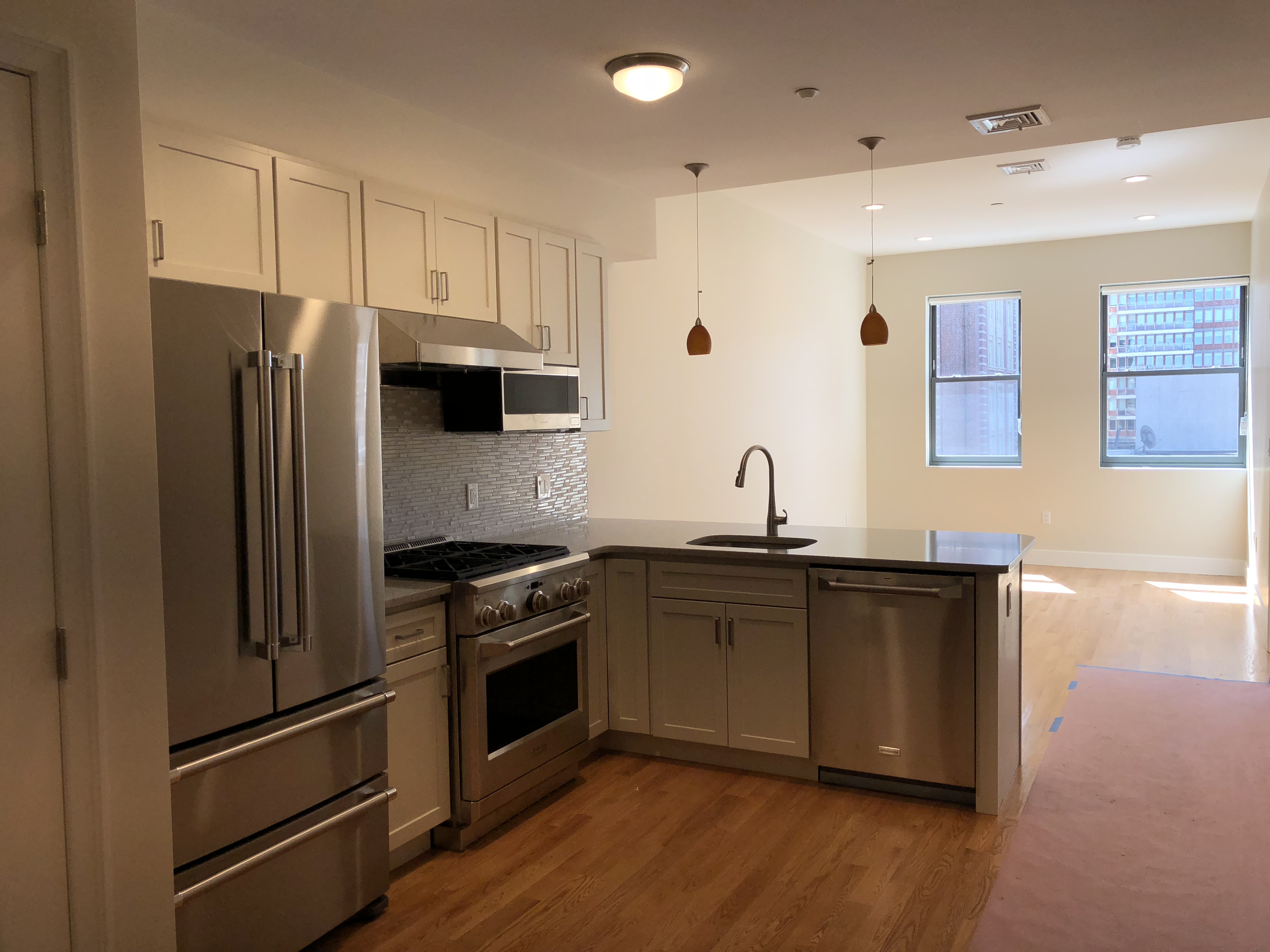3 bed, 2 bath apartment for rent at 719 Boylston St Unit 201, Back Bay — photo 2 of 10