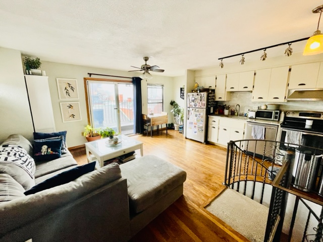 1 bed, 1 bath apartment for rent at 8 Harris St Unit 7, North End — photo 1 of 14