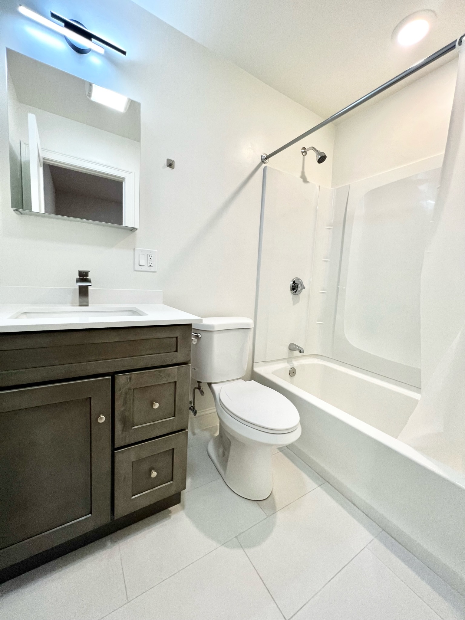 2 bed, 1.5 bath apartment for rent at 151 Crescent St Unit 5, Highlands — photo 10 of 19