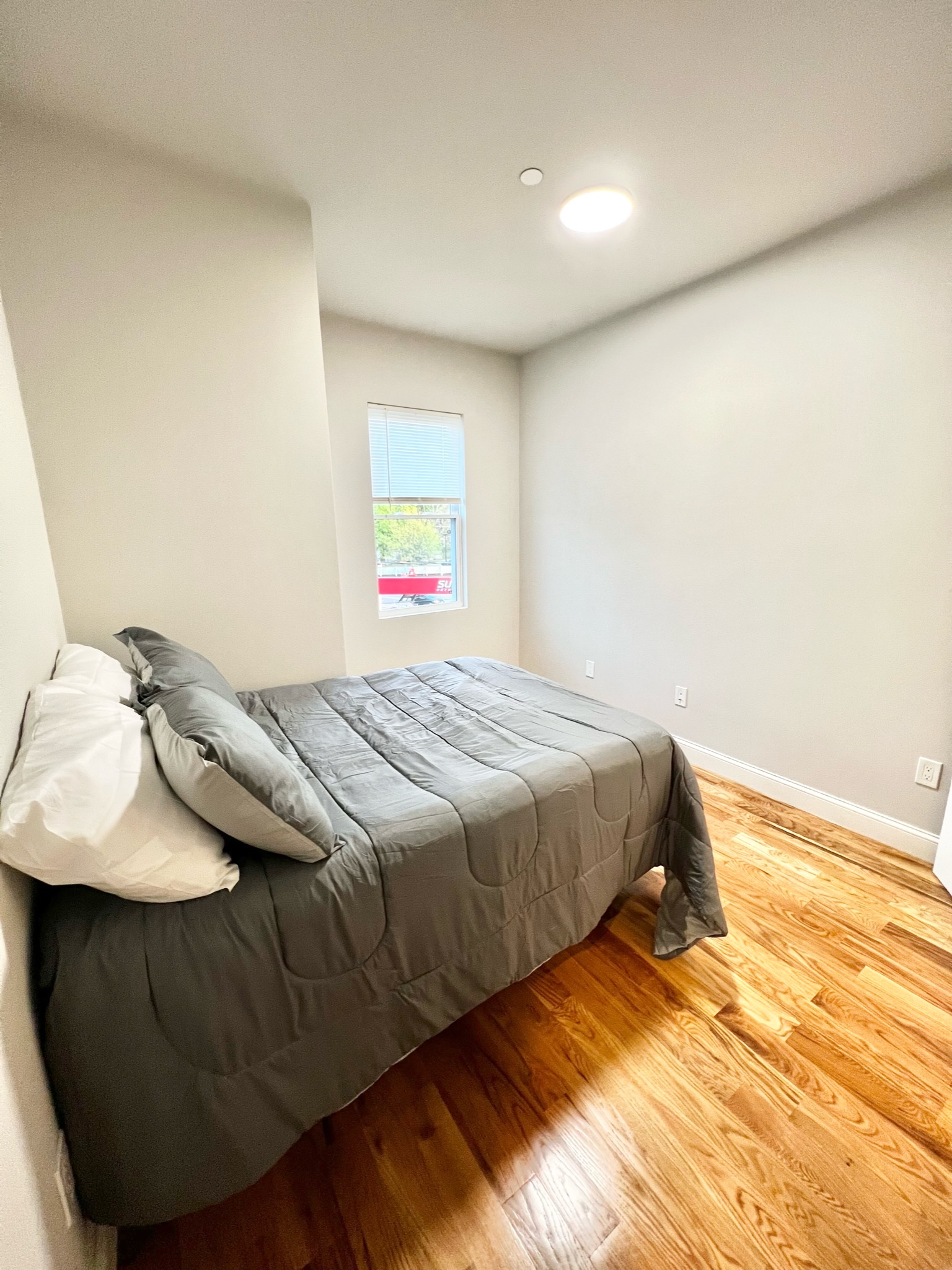 2 bed, 1.5 bath apartment for rent at 151 Crescent St Unit 5, Highlands — photo 12 of 19
