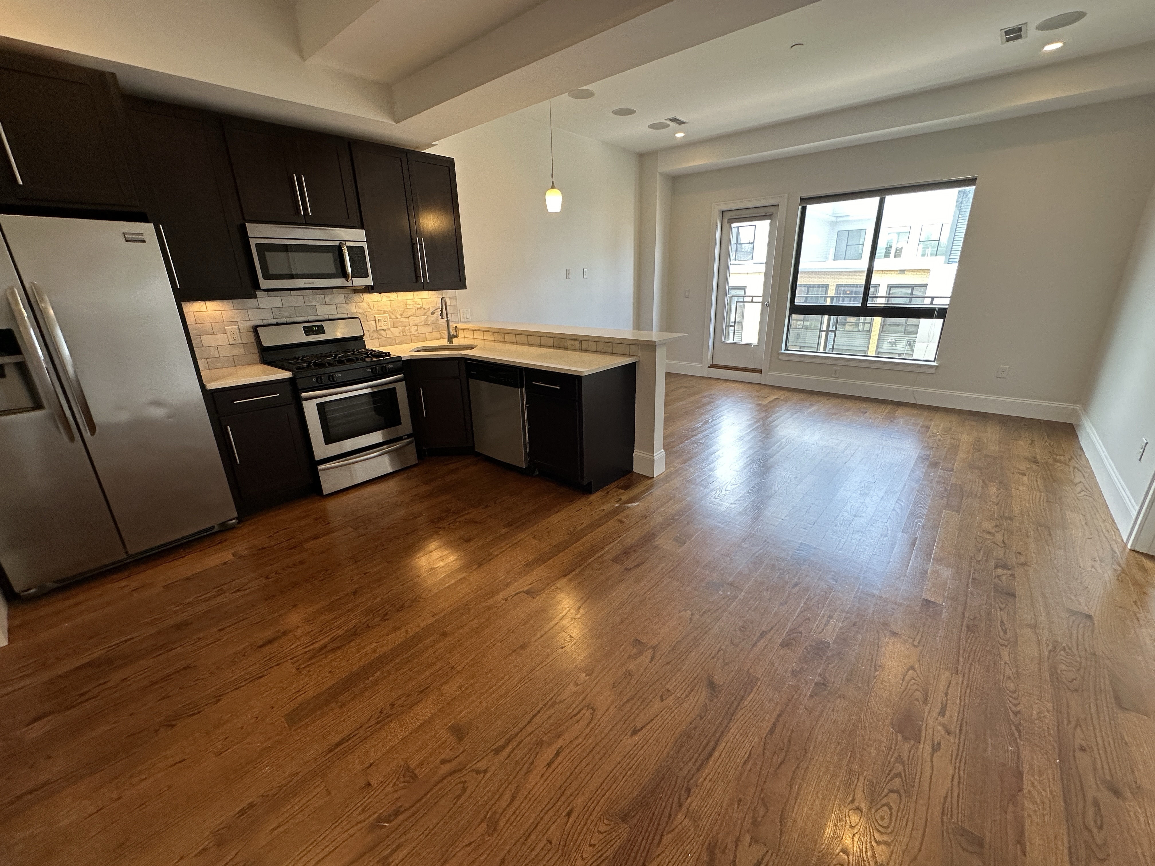 2 bed, 1 bath apartment for rent at 339 D St Unit 023, South Boston — photo 1 of 33