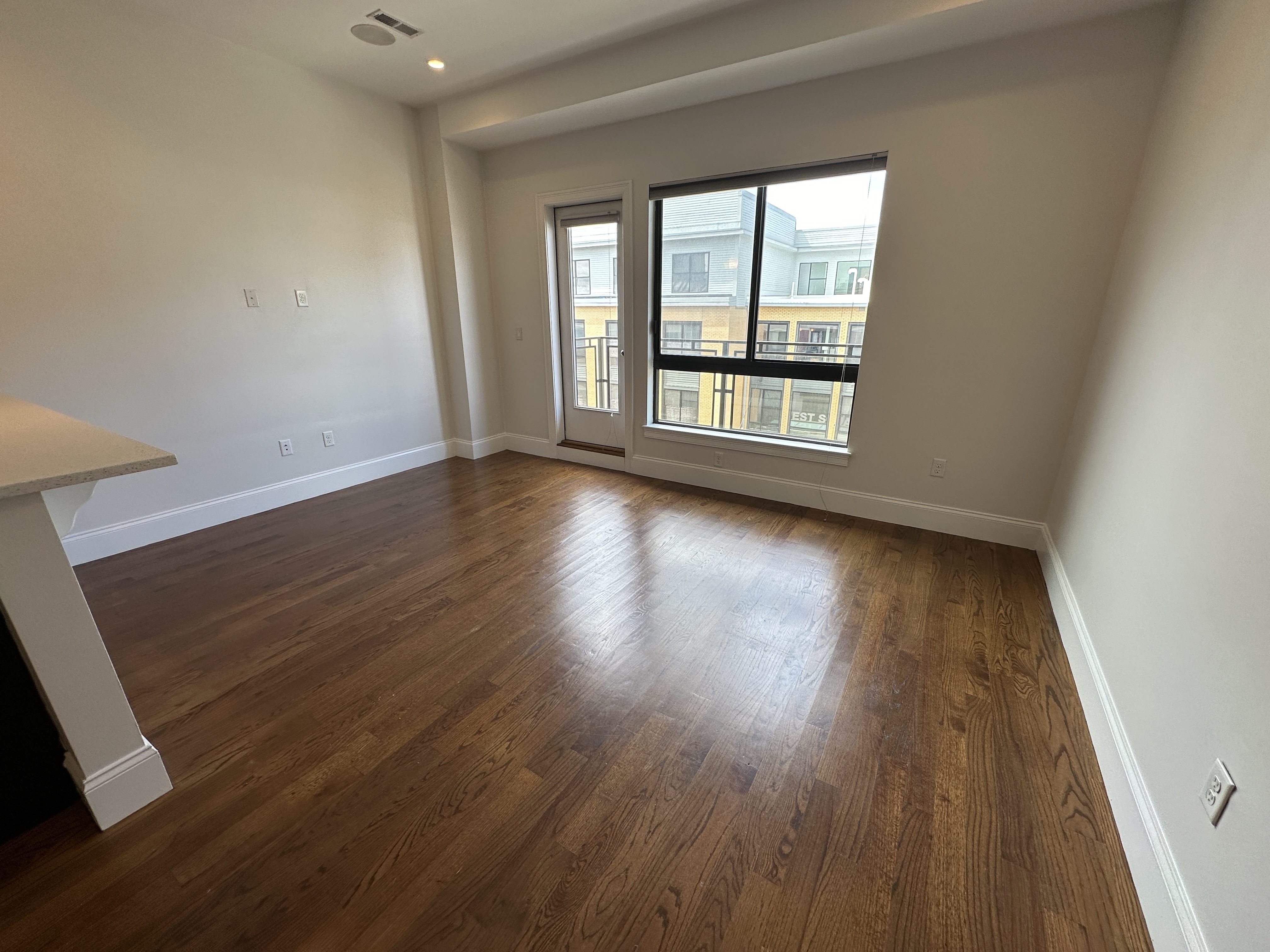 2 bed, 1 bath apartment for rent at 339 D St Unit 023, South Boston — photo 6 of 33