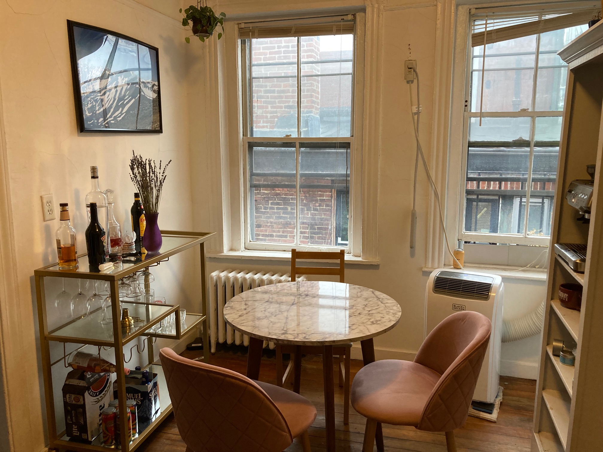 1 bed, 1 bath apartment for rent at 3 Phillips St Unit 9, Beacon Hill