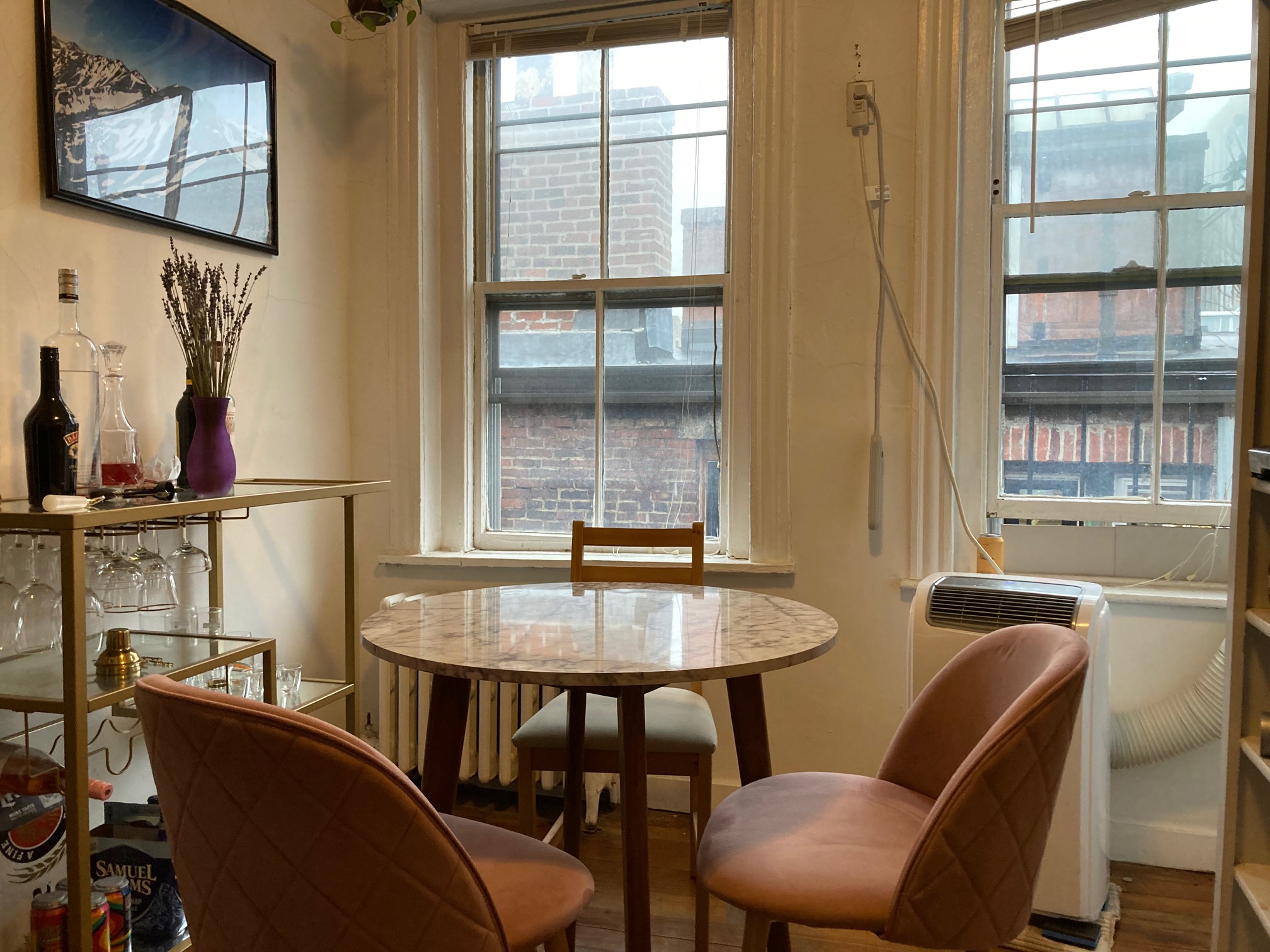 1 bed, 1 bath apartment for rent at 3 Phillips St Unit 9, Beacon Hill — photo 2 of 21