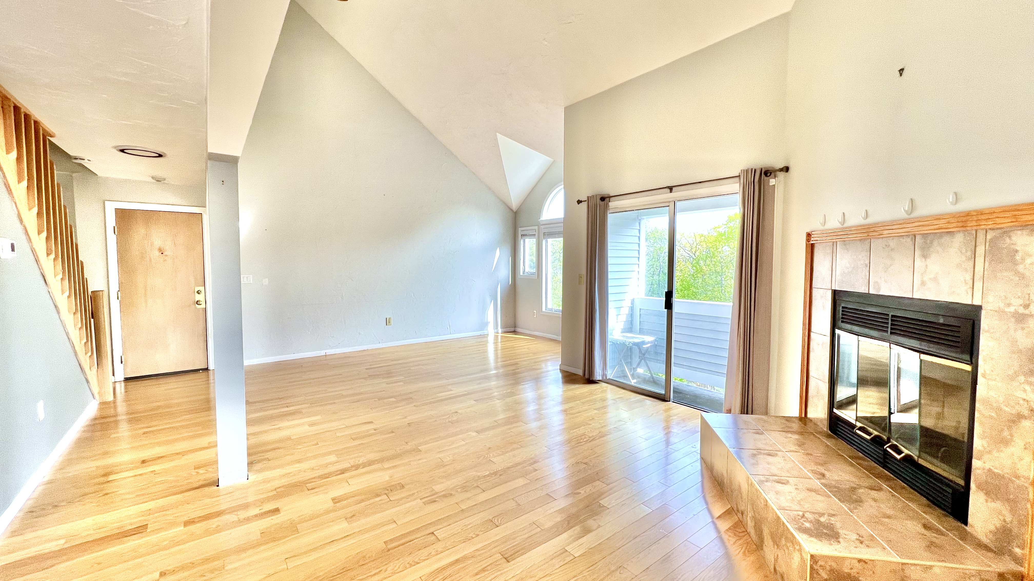 2 bed, 2 bath apartment for rent at 114 Burkhall St Unit R, Weymouth — photo 5 of 21